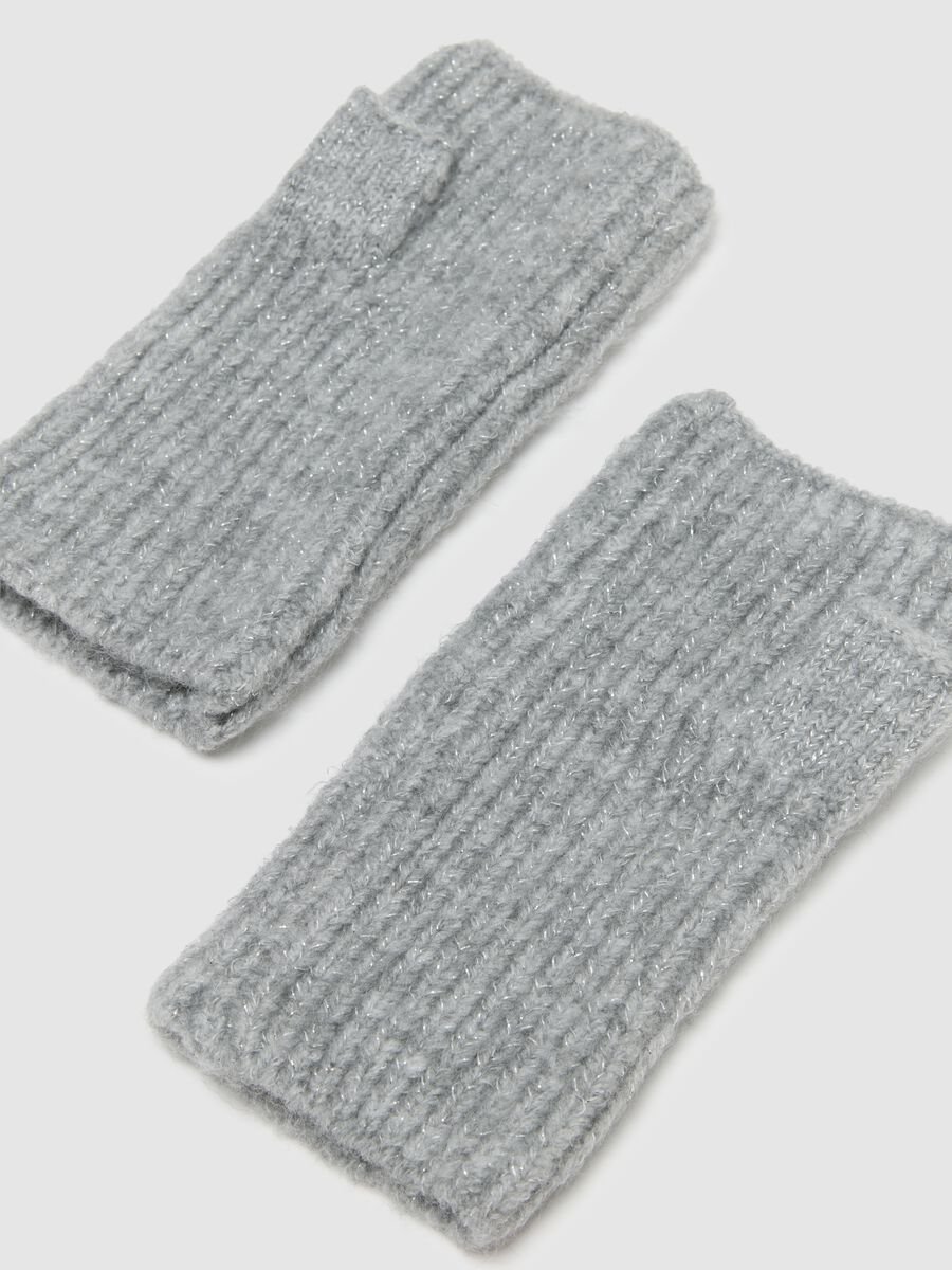 Grey fingerless knitted gloves_1
