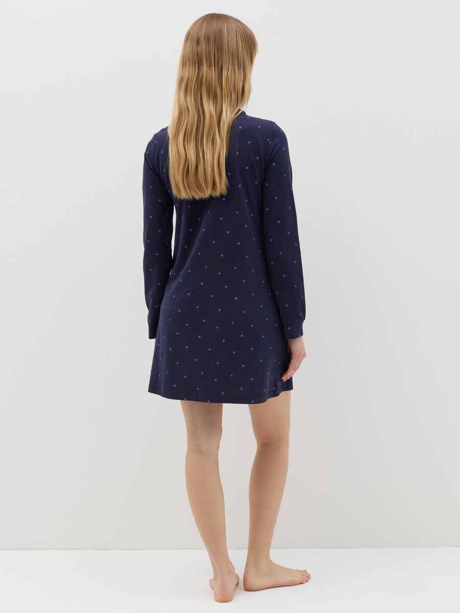 Nightshirt in cotton with polka dot pattern_2
