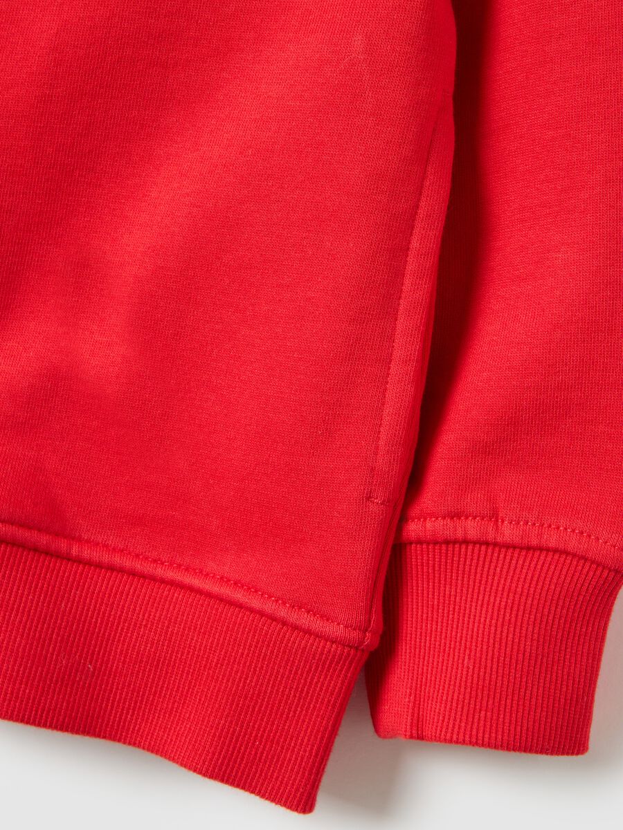 Red child&rsquo;s cotton hoodie in regular fit_3