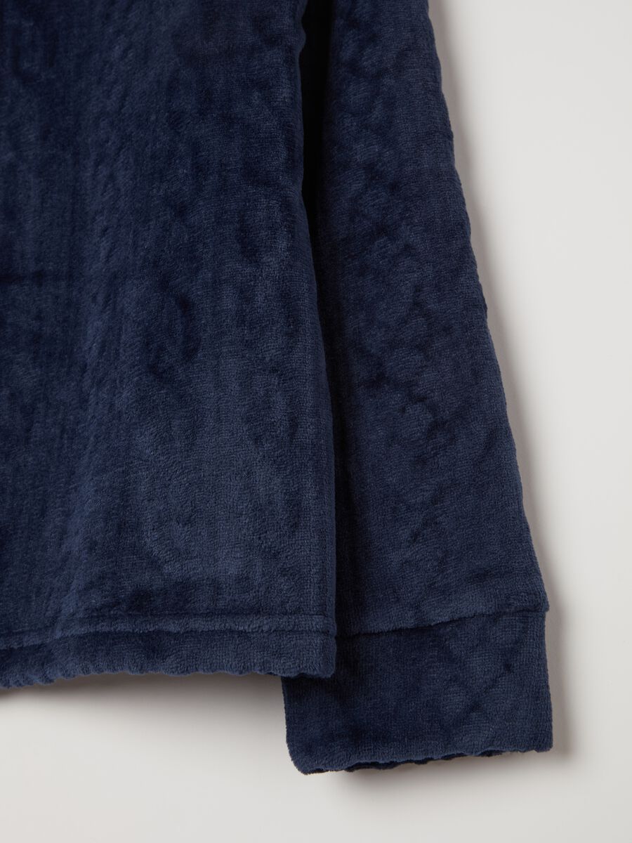 Long velour pyjamas with cable-knit motif_5