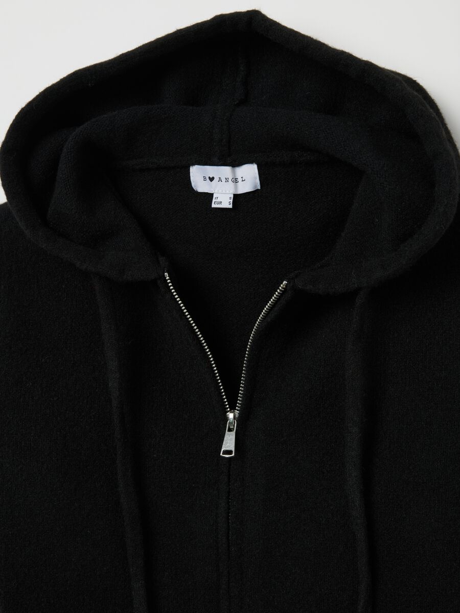 Cardigan con cappuccio nero regular fit con zip_5