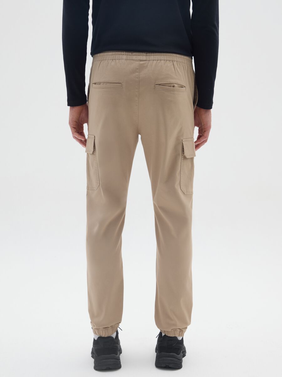 Pantaloni cargo in cotone beige relaxed fit_2