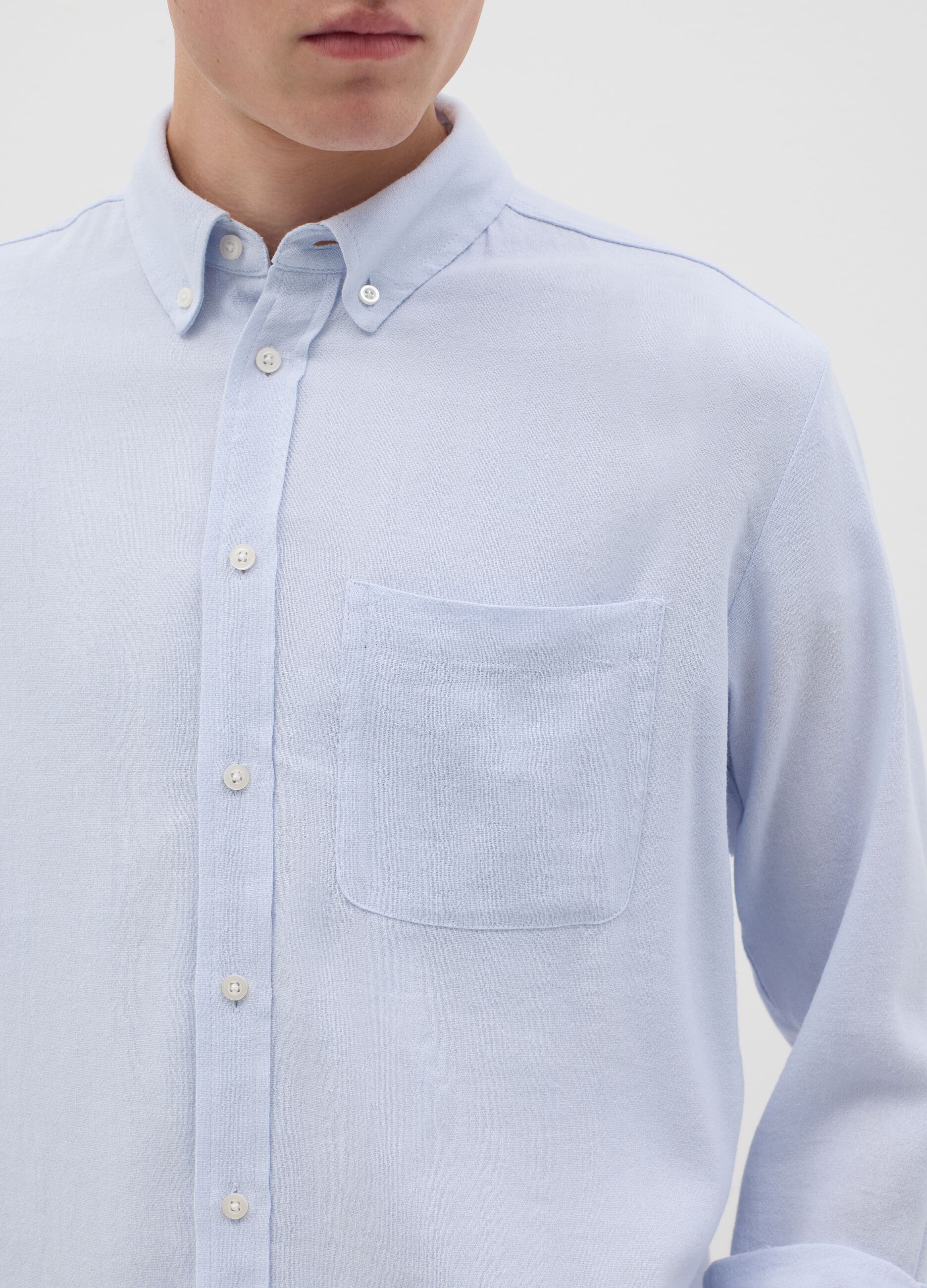 Camicia azzurra in cotone viscosa e lino