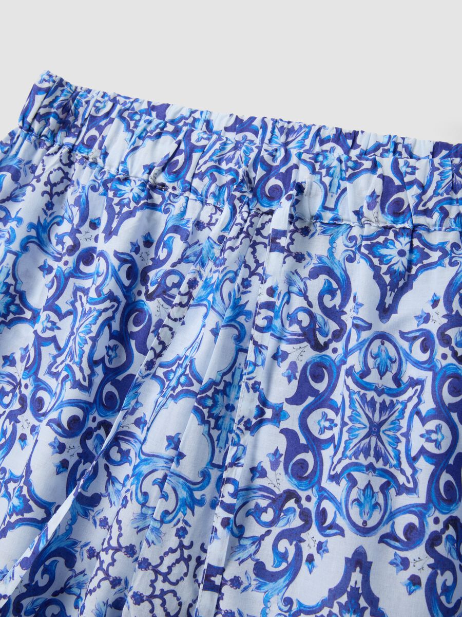 Blue pure cotton trousers with all-over print_5