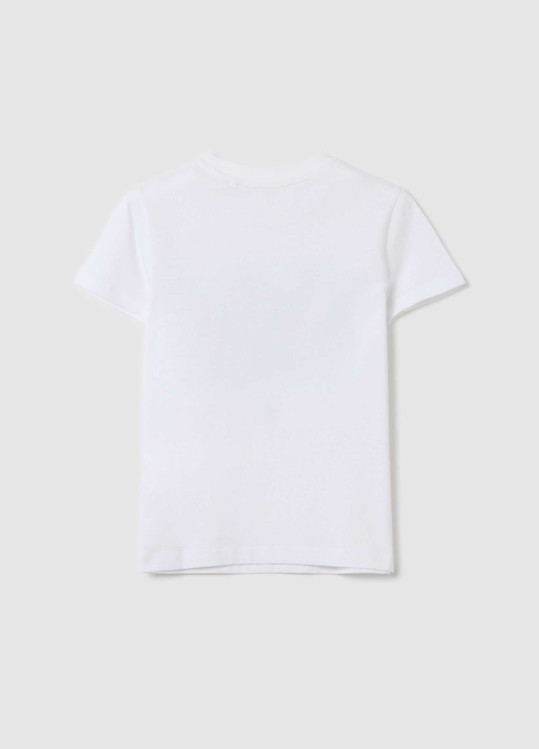White cotton T-shirt with "Street Art" print