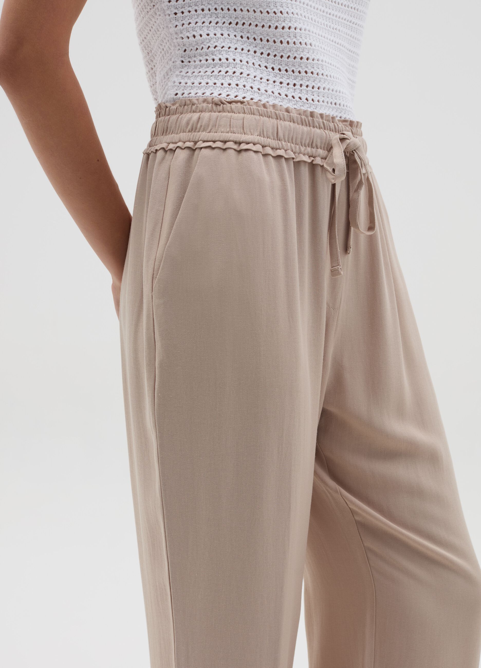 Jogger trousers in viscose with drawstring