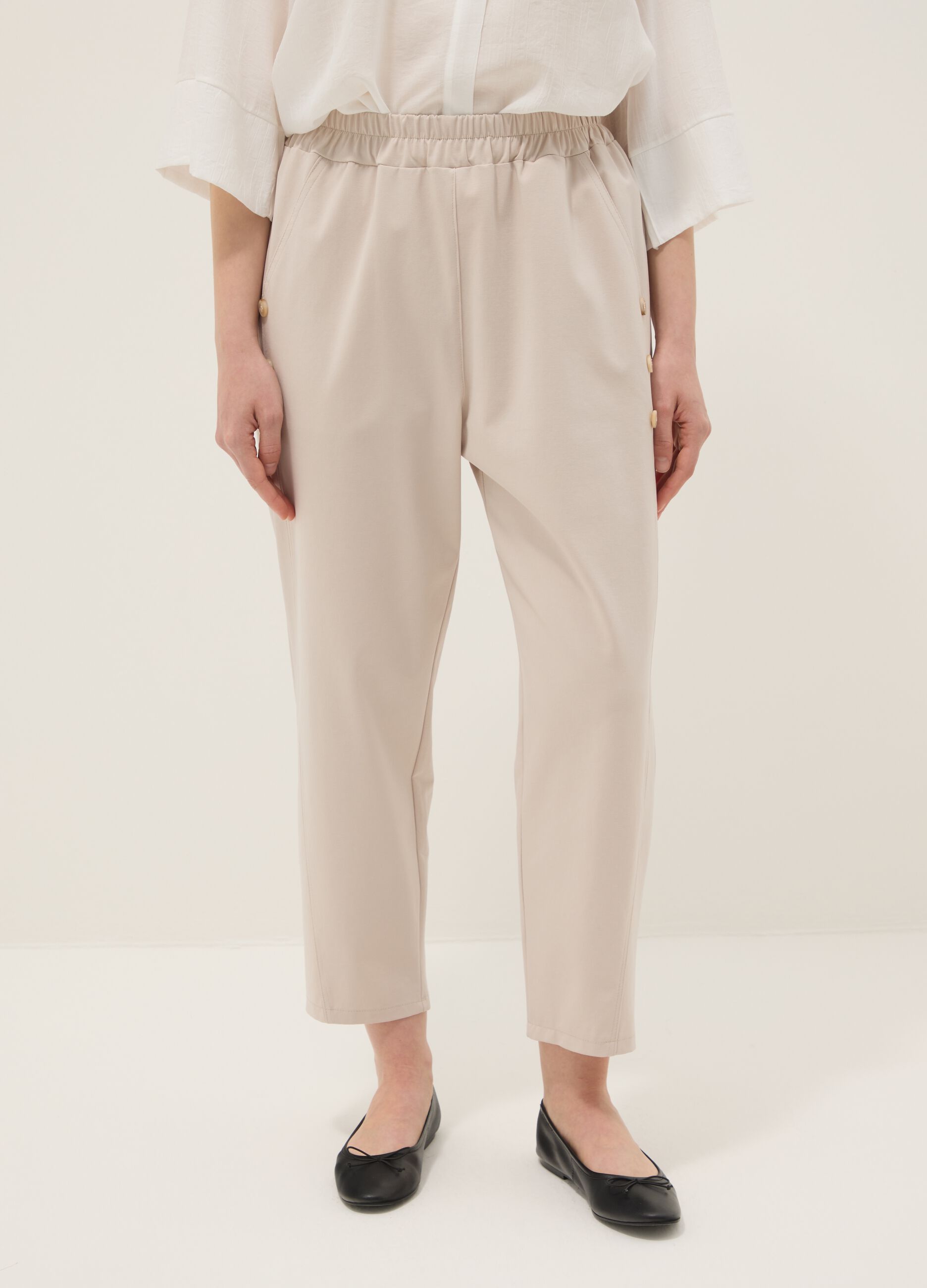 Pantaloni beige con vita elastica in cotone elasticizzato regular fit