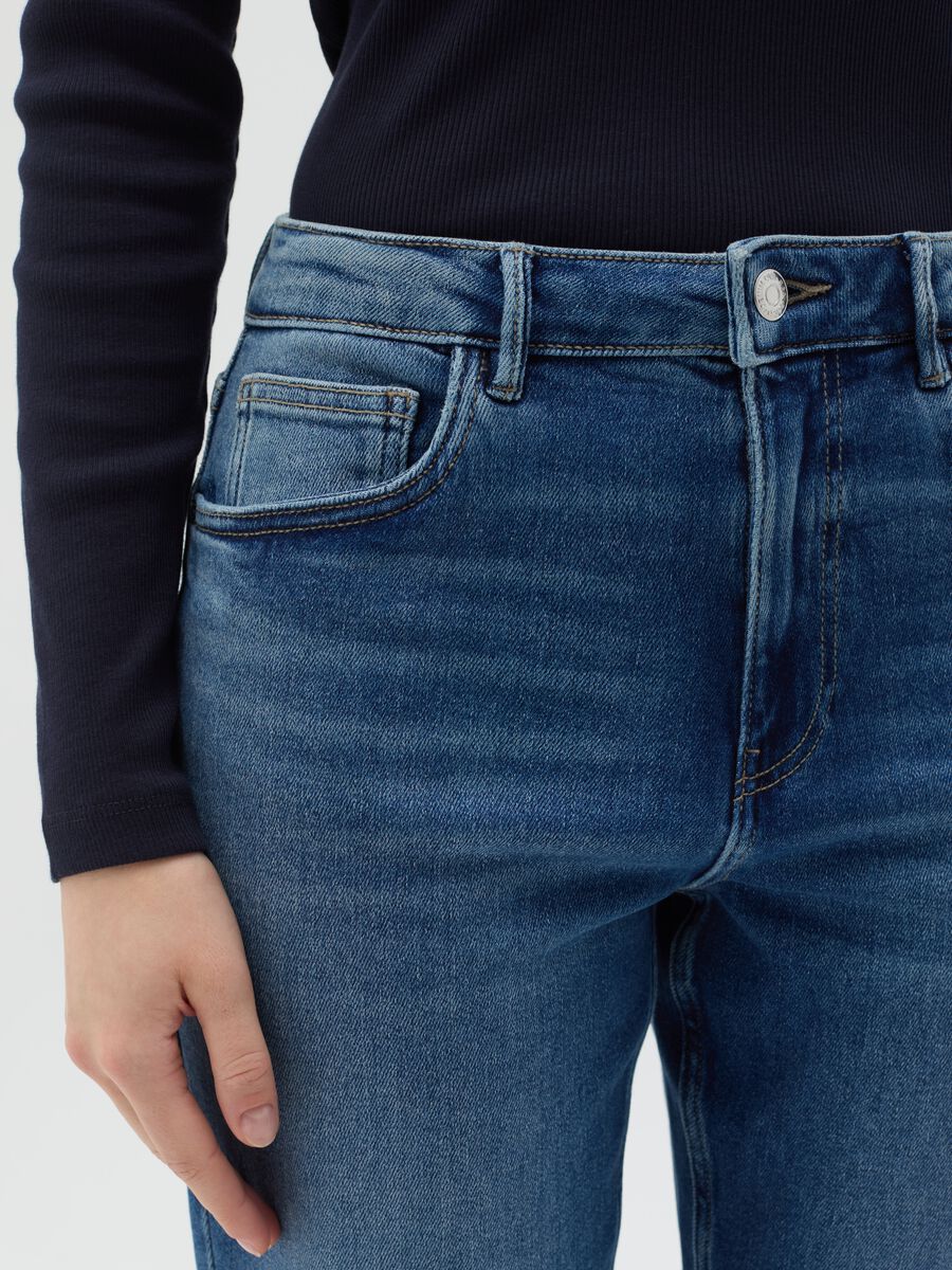 Slim-fit stretch jeans with five pockets_2