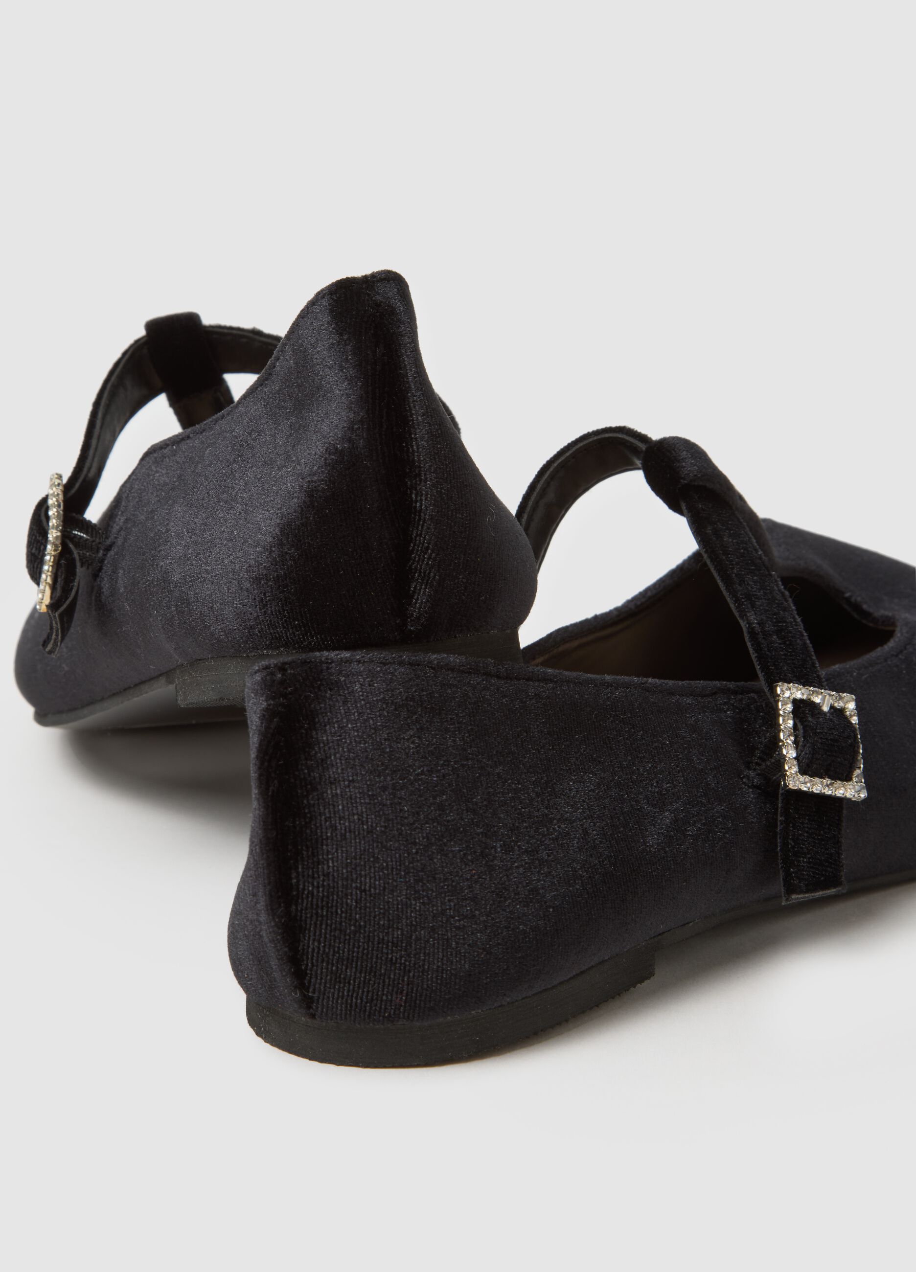 Ballerine in velluto nero con cinturino