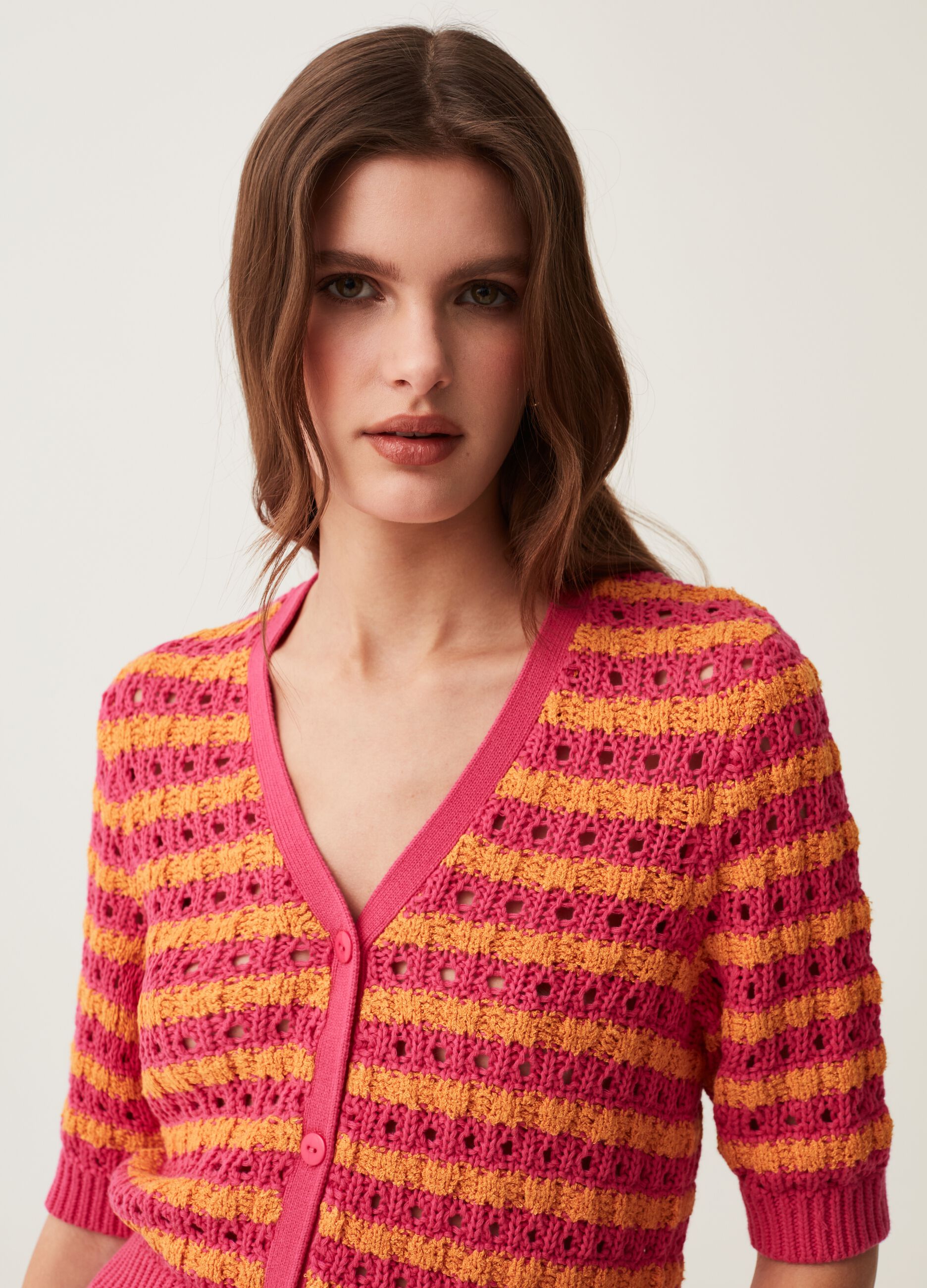Cardigan crochet con fantasia a righe_0