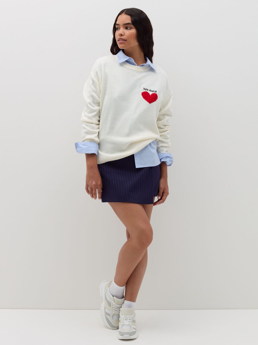 Pullover with "Mon Amour" lettering and heart_1