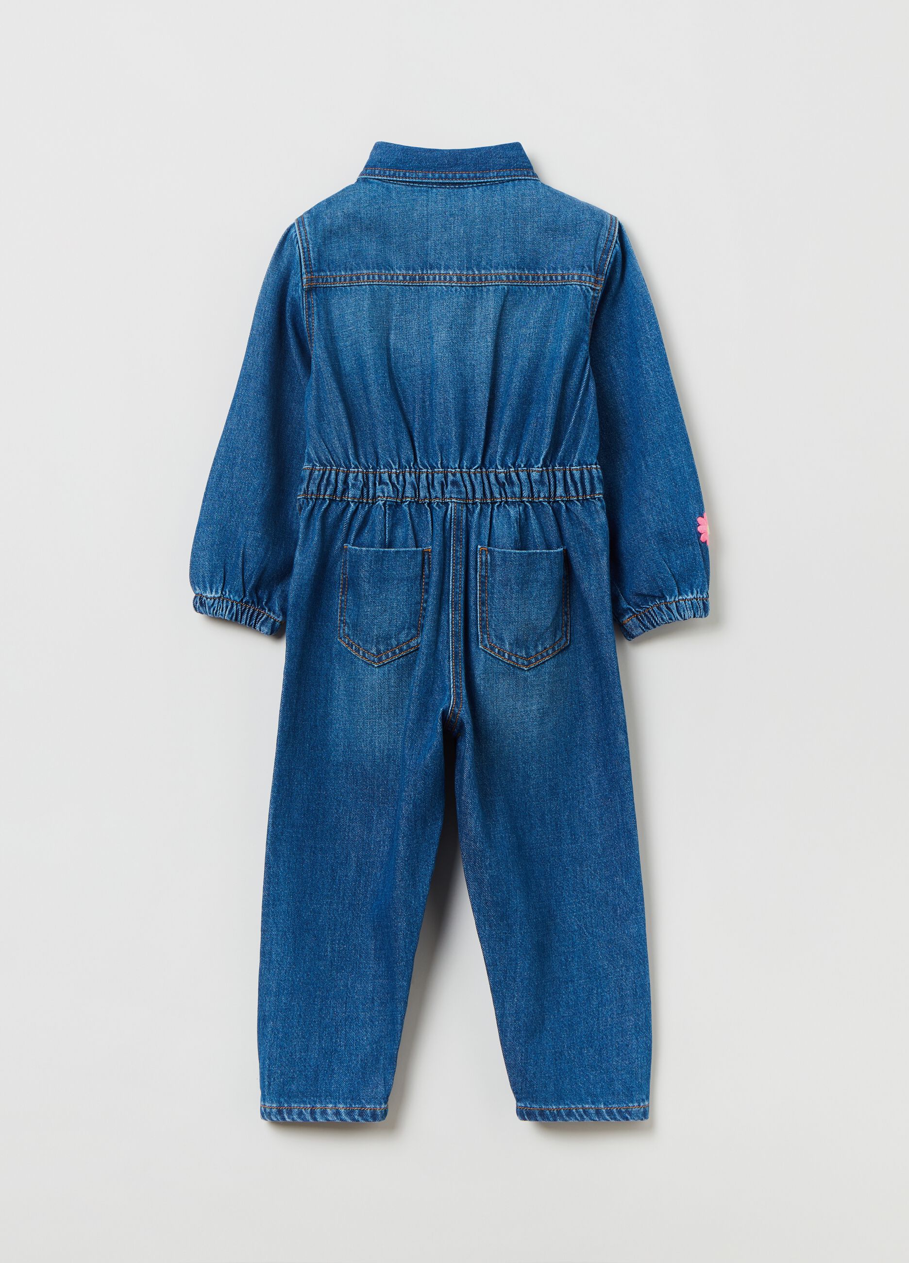Abito tuta in denim con patch e ricami_1