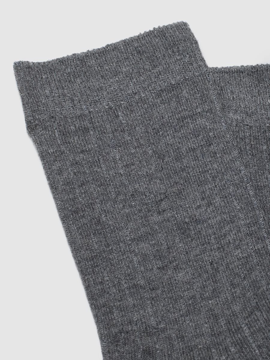 Long grey stretch socks_2