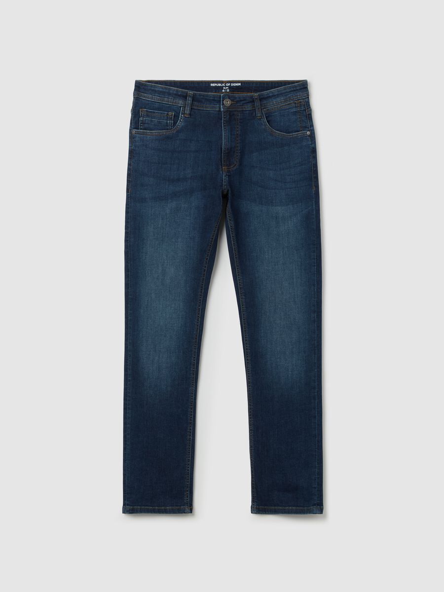 Slim-fit jeans with five pockets_4