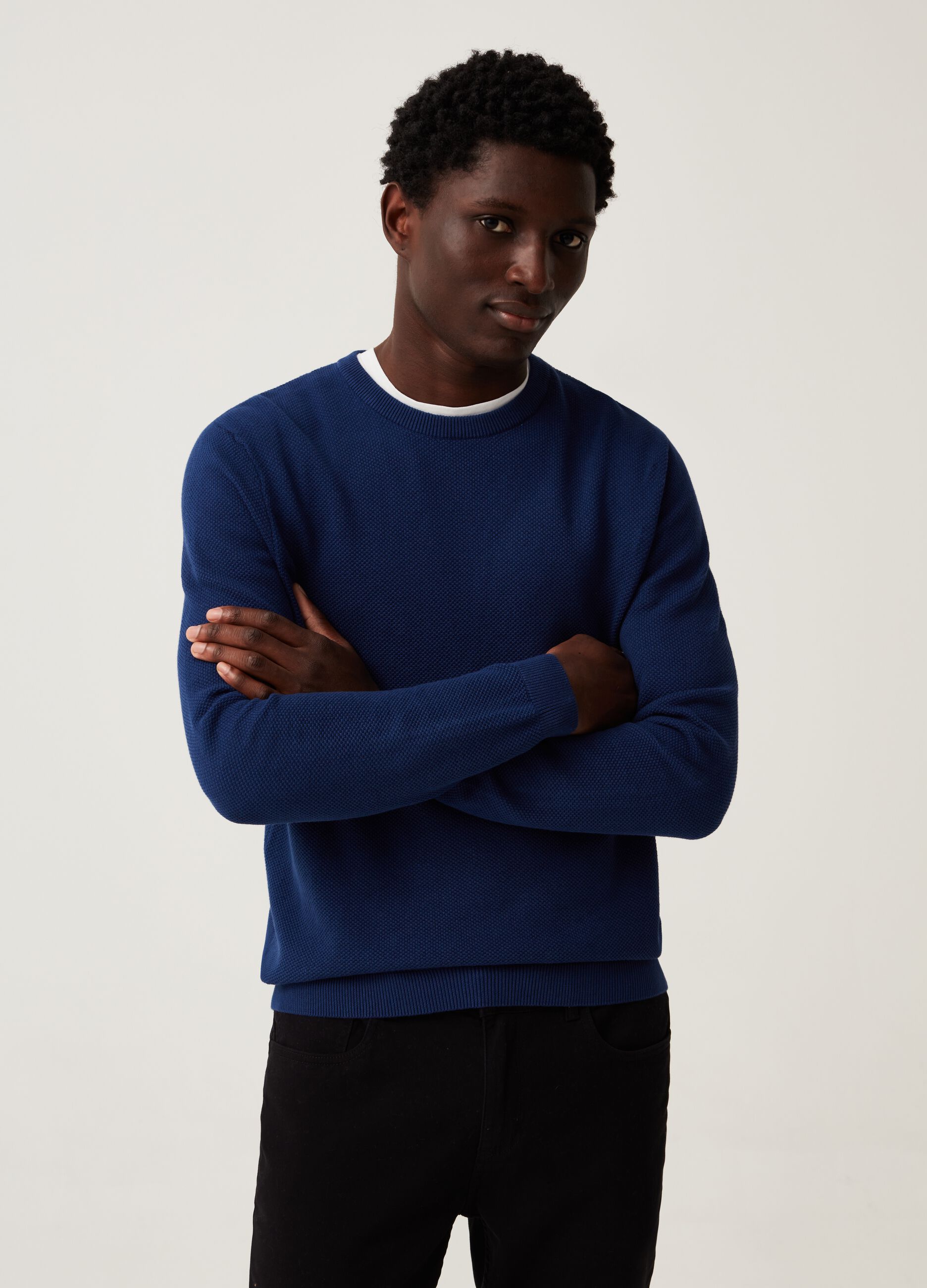 Cotton pique pullover with round neck