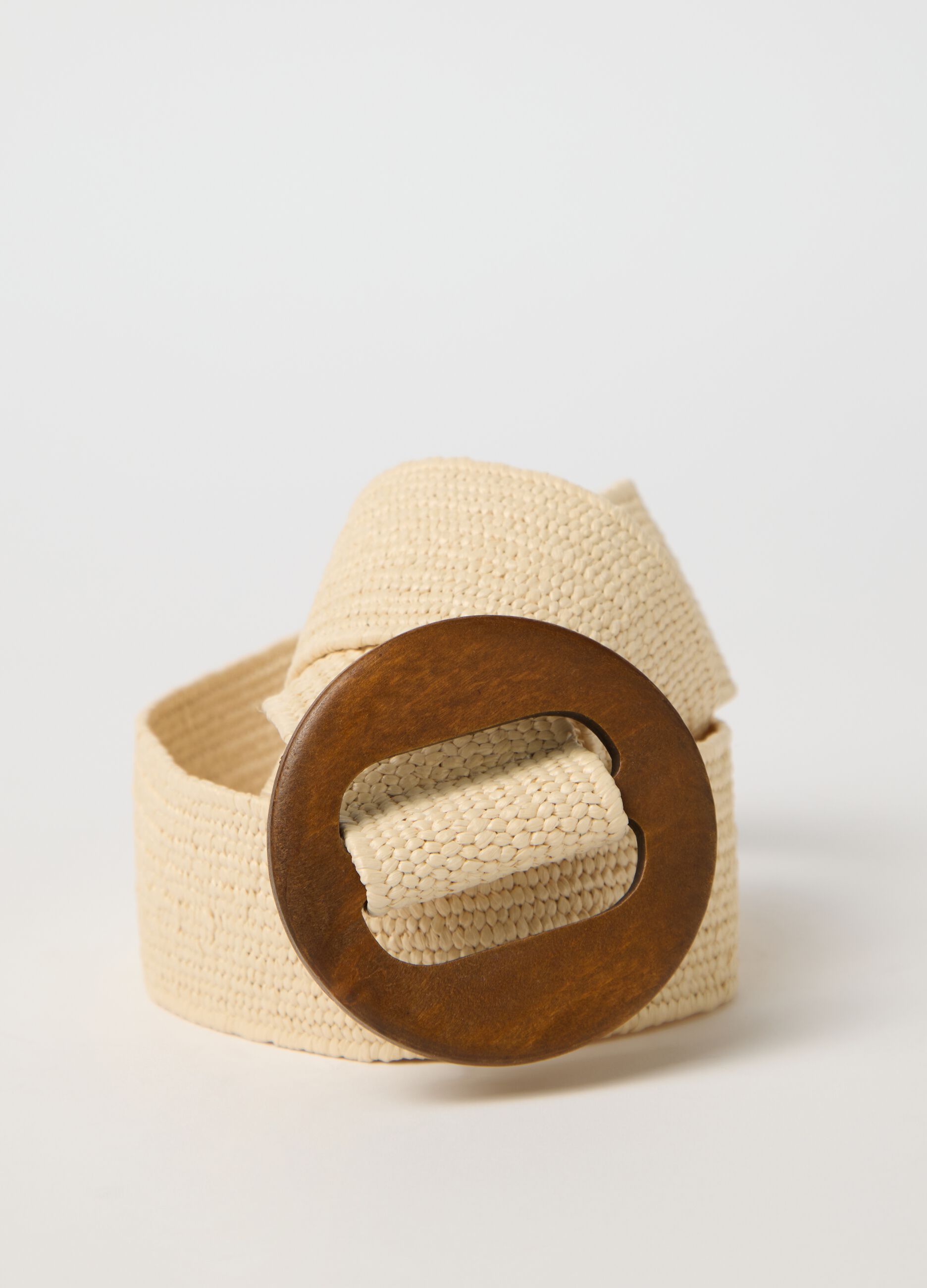 Beige belt with wooden buckle