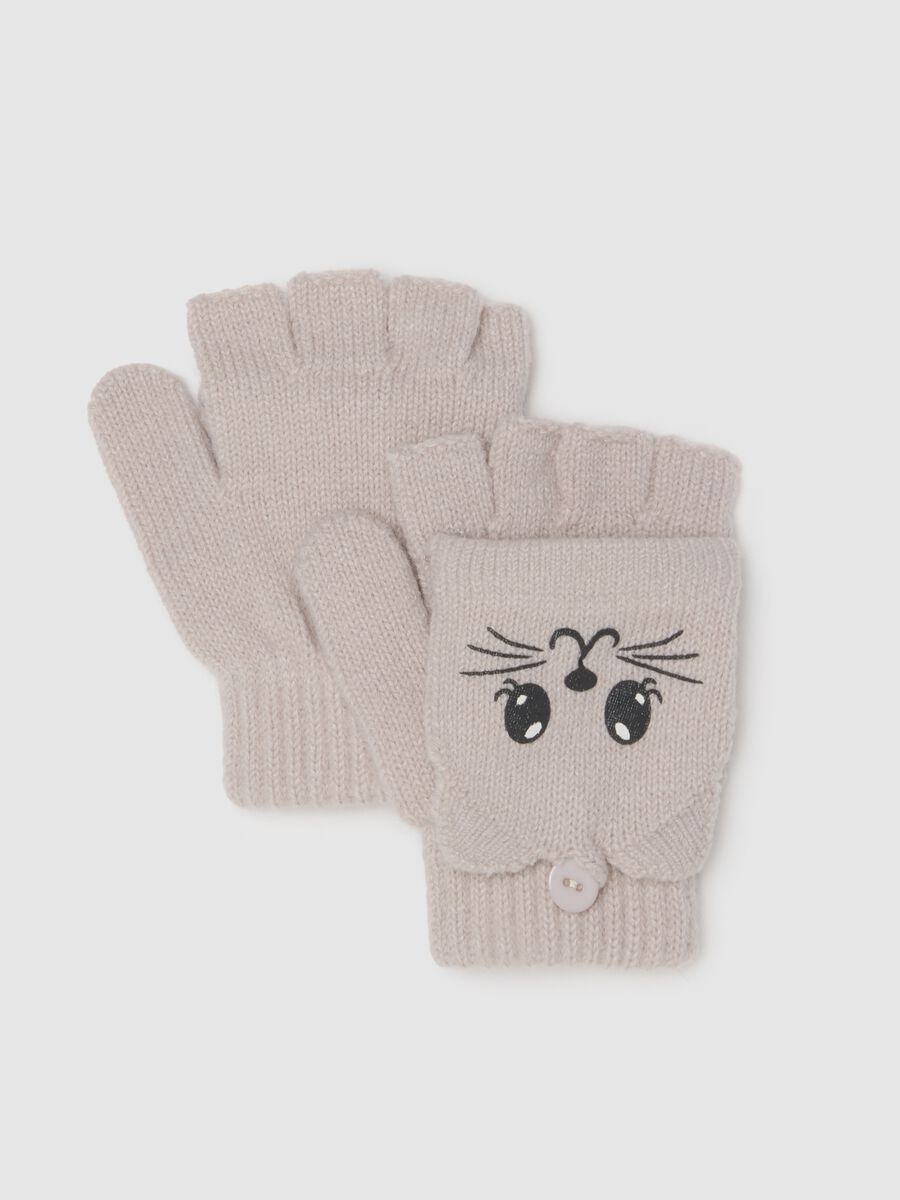 Beige girl's gloves with embroidery_0