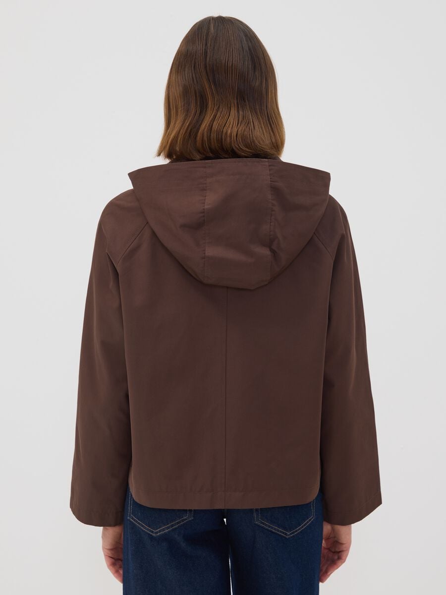 Giacca parka marrone con cappuccio e collo a coste in misto cotone_3