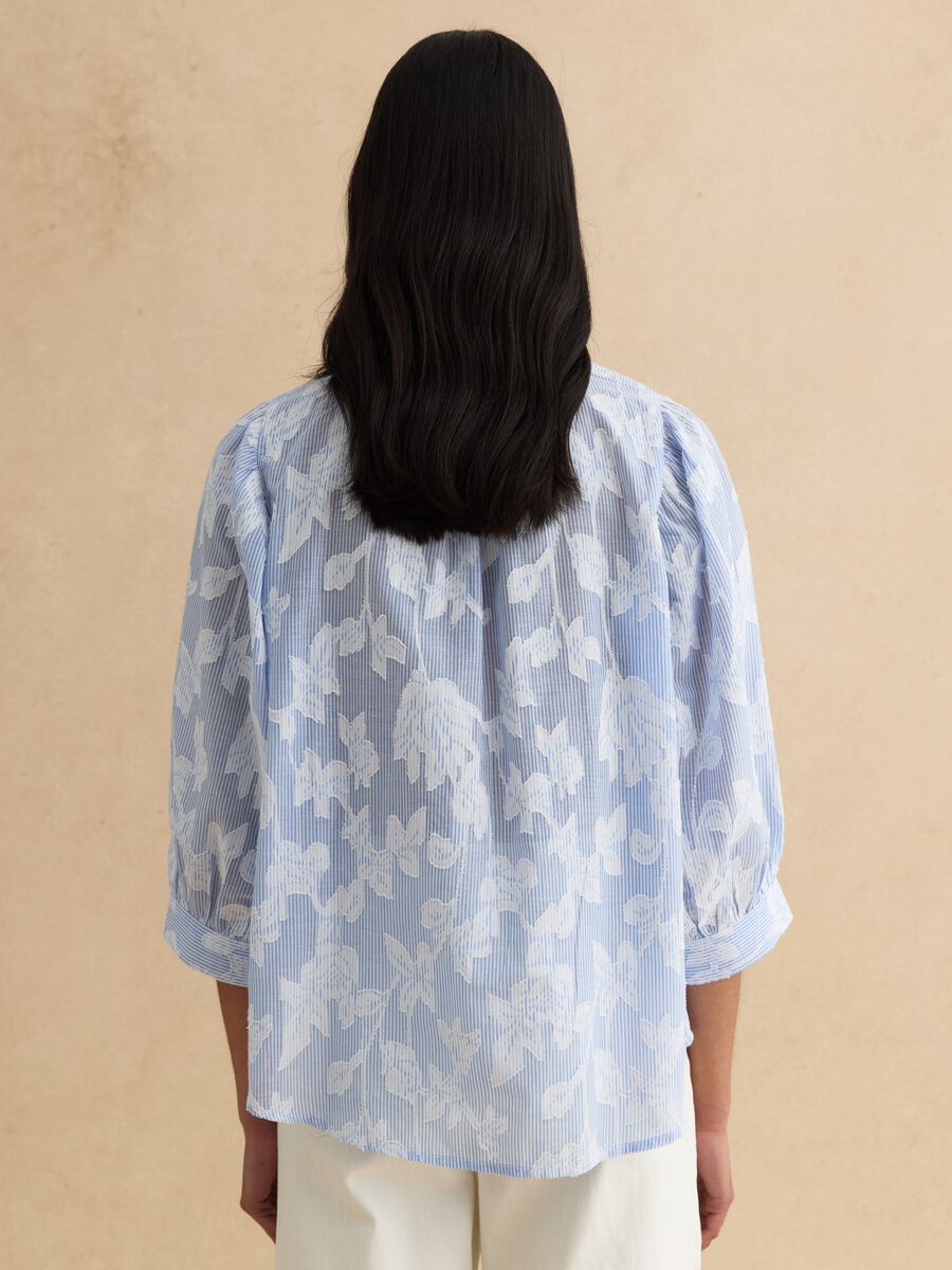 Multicolour pure cotton regular fit shirt with floral design_3