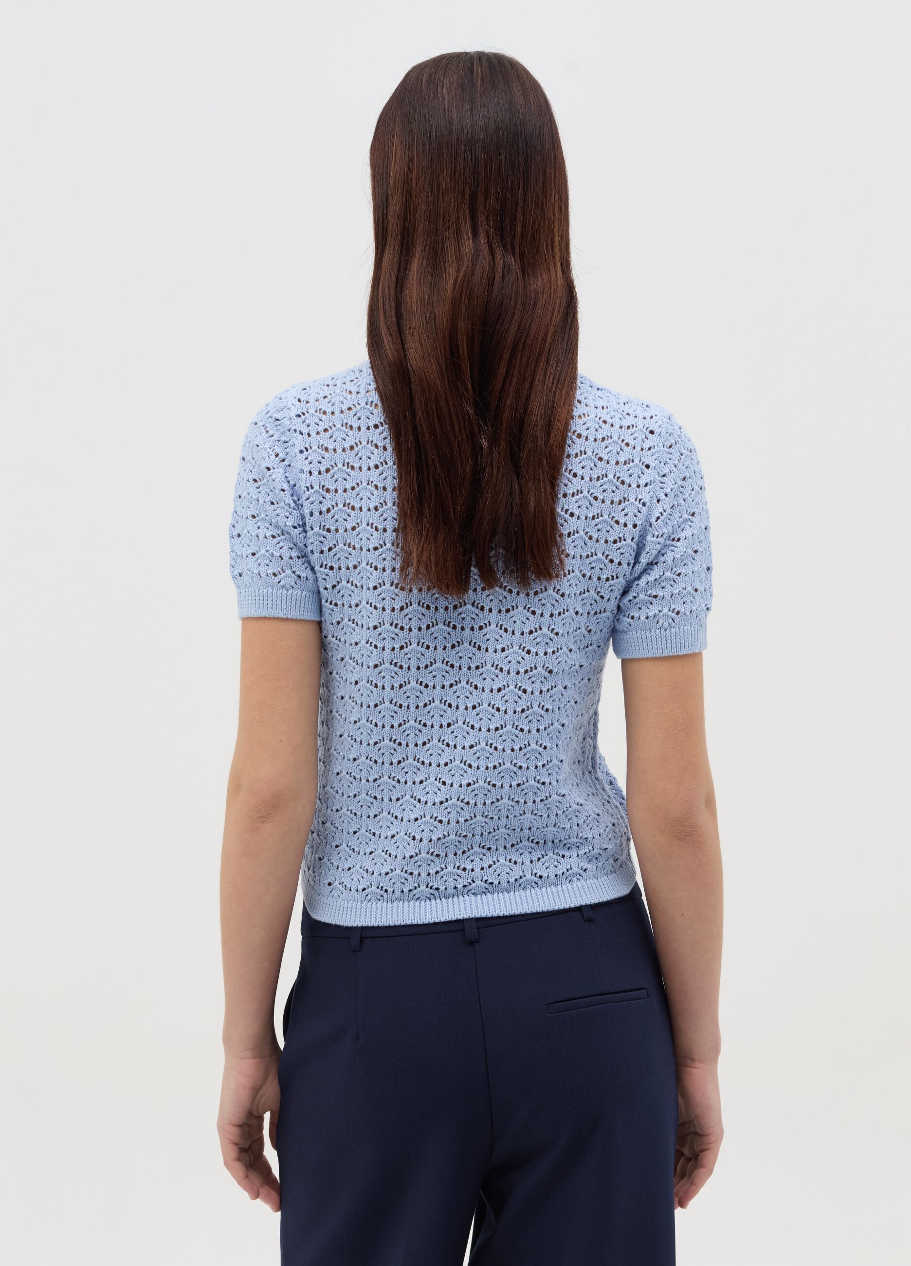 Crochet top with short sleeves