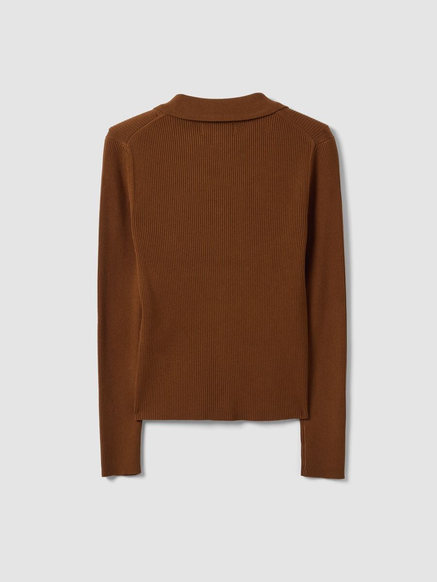 Cardigan fitted marrone a coste in misto viscosa con colletto polo_6