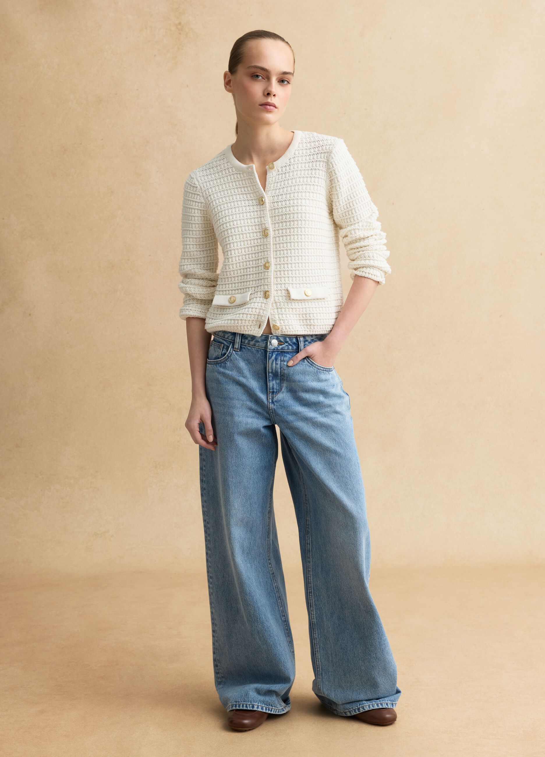 White pure cotton regular fit cardigan with buttons and pockets