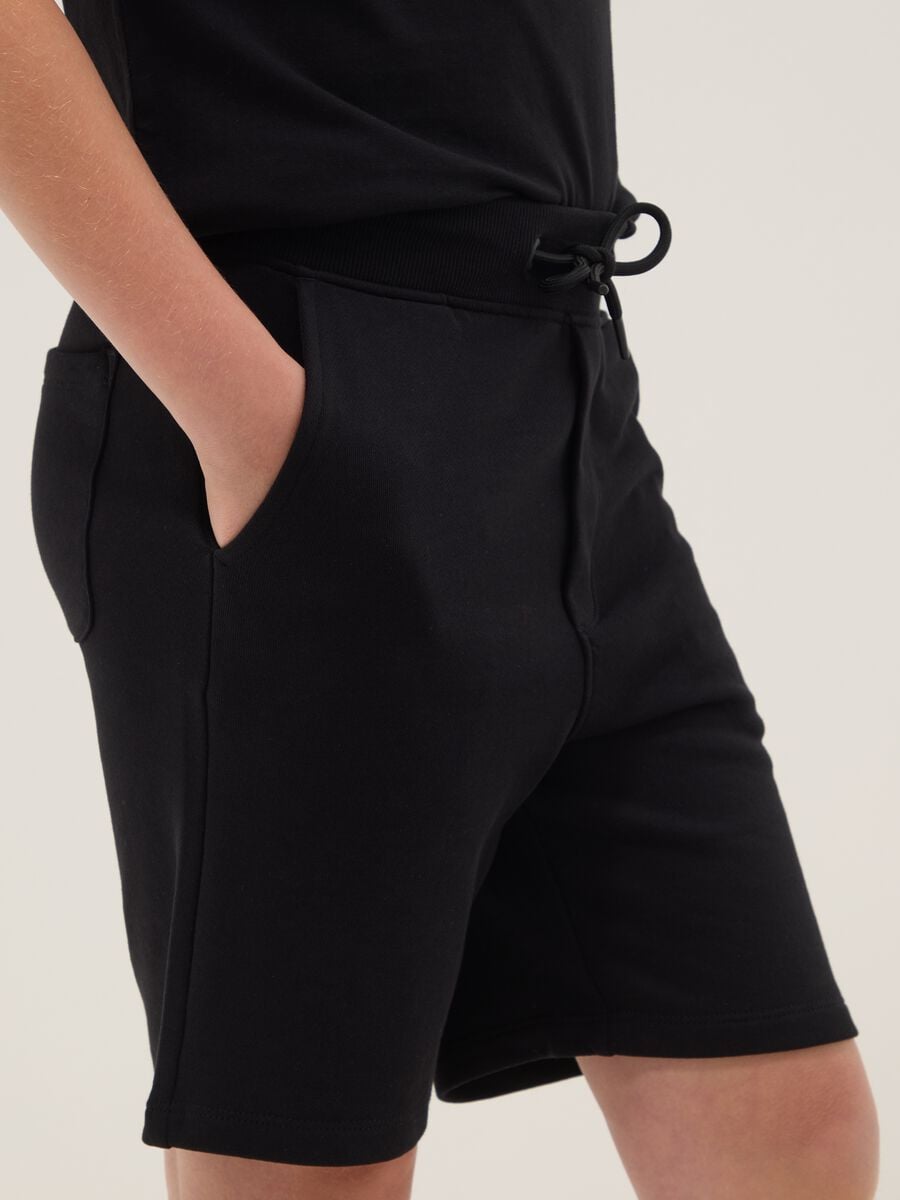 Boys&rsquo; black pure cotton shorts, relaxed fit_2