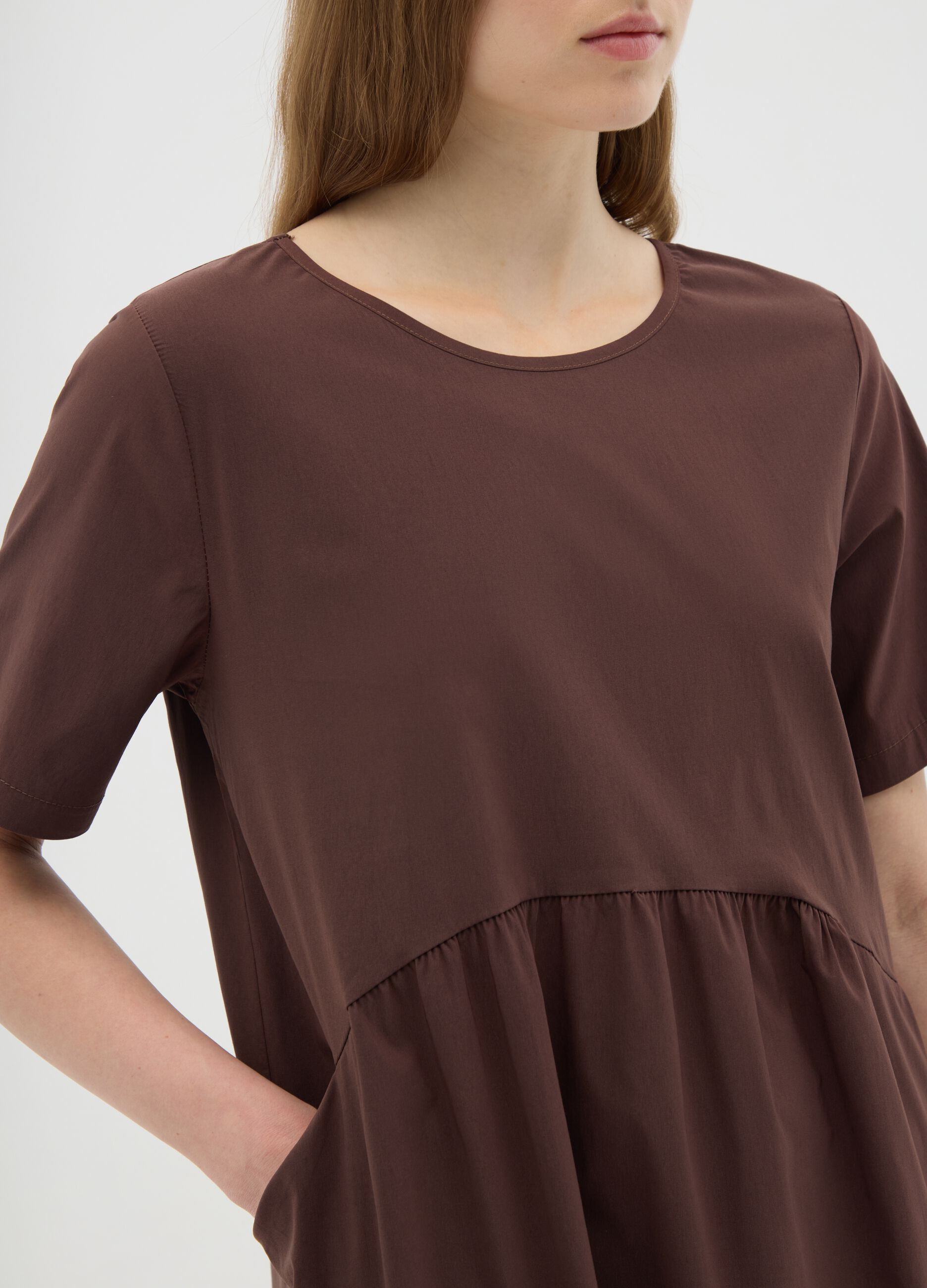 Brown viscose-blend women's dress with regular fit
