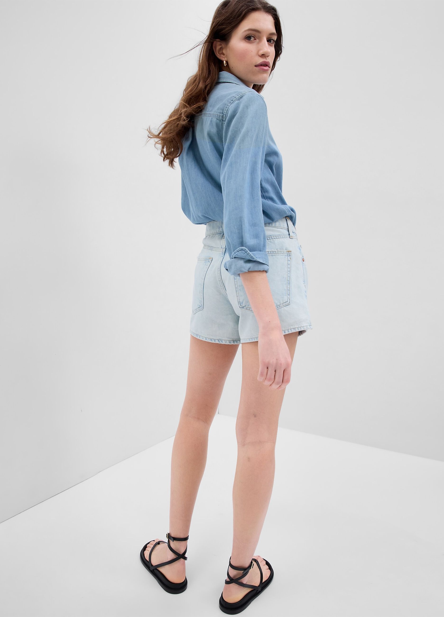 Shorts straight fit in denim a vita bassa_2