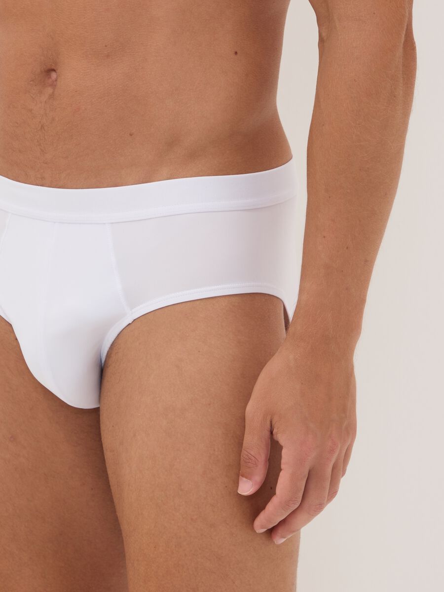 3-pack of white stretch microfibre briefs_3