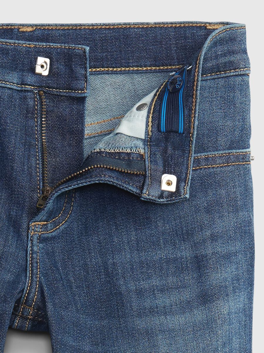 Slim-fit jeans with five pockets_2