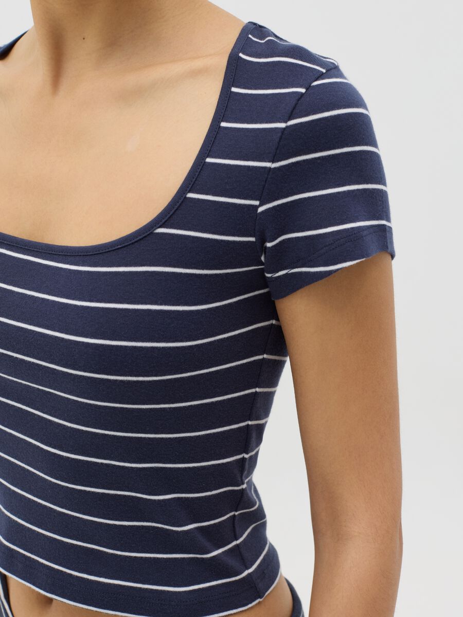 Fitted T-shirt with white and blue stripes in cotton_2