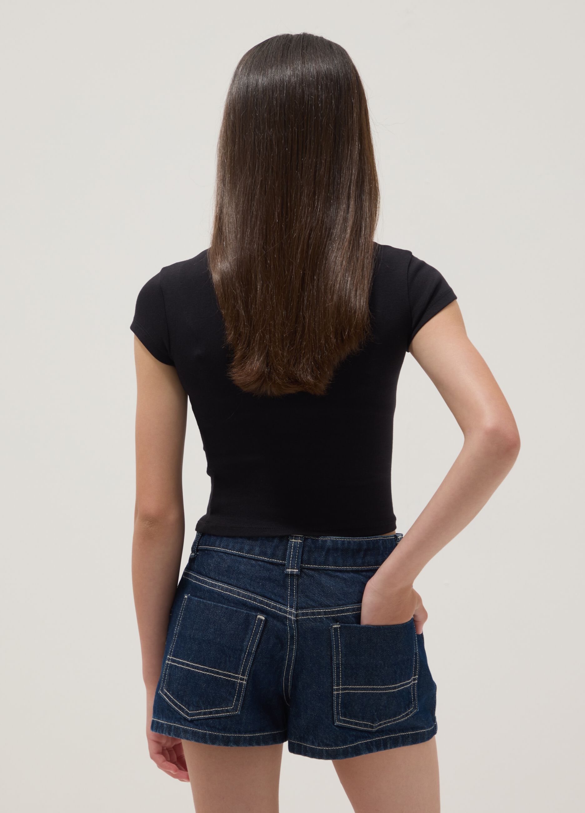 Girls&rsquo; black fitted stretch-cotton T-shirt