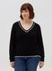 Curvy pullover with contrasting edging_1