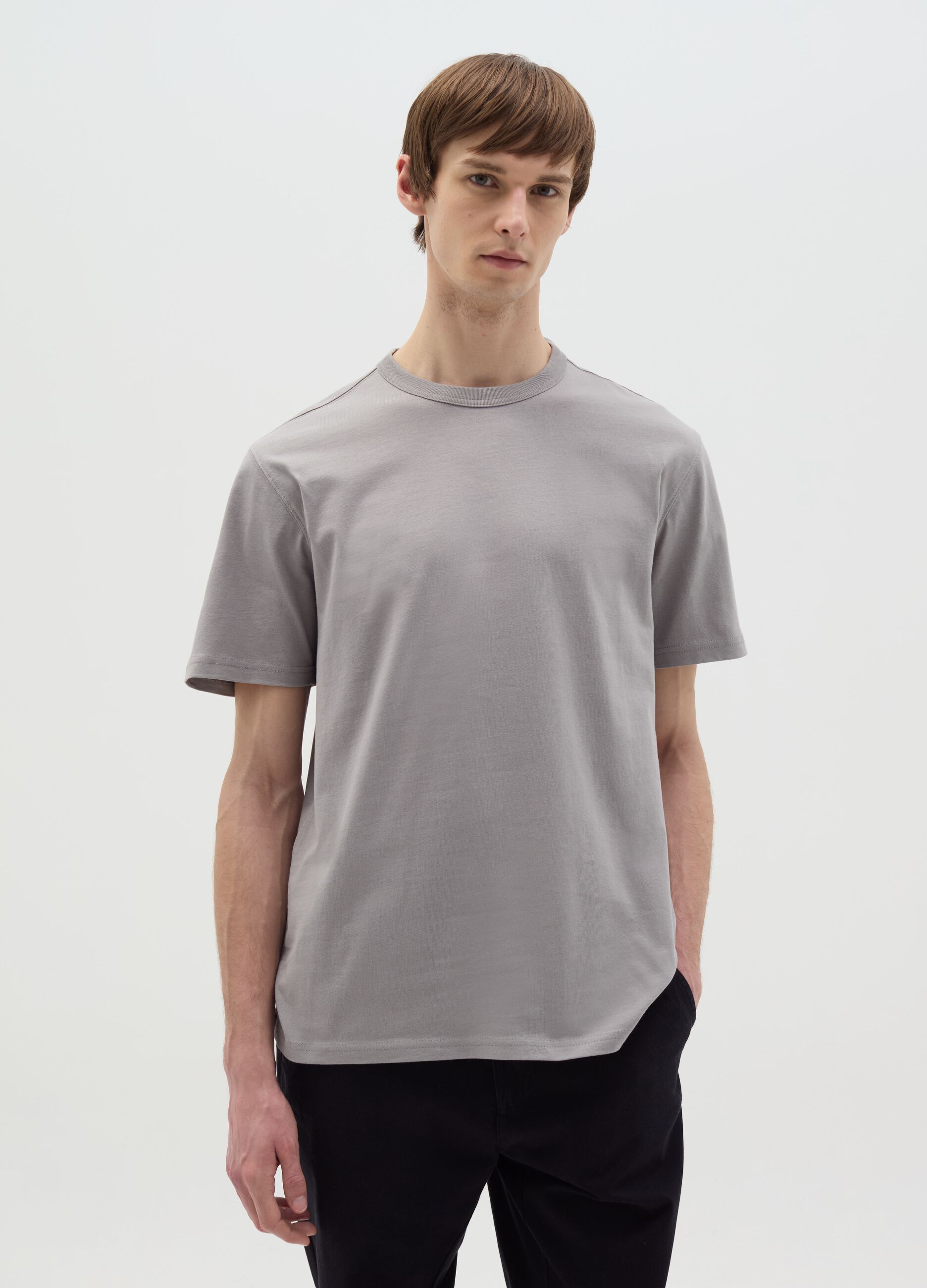 Relaxed-fit T-shirt with round neck
