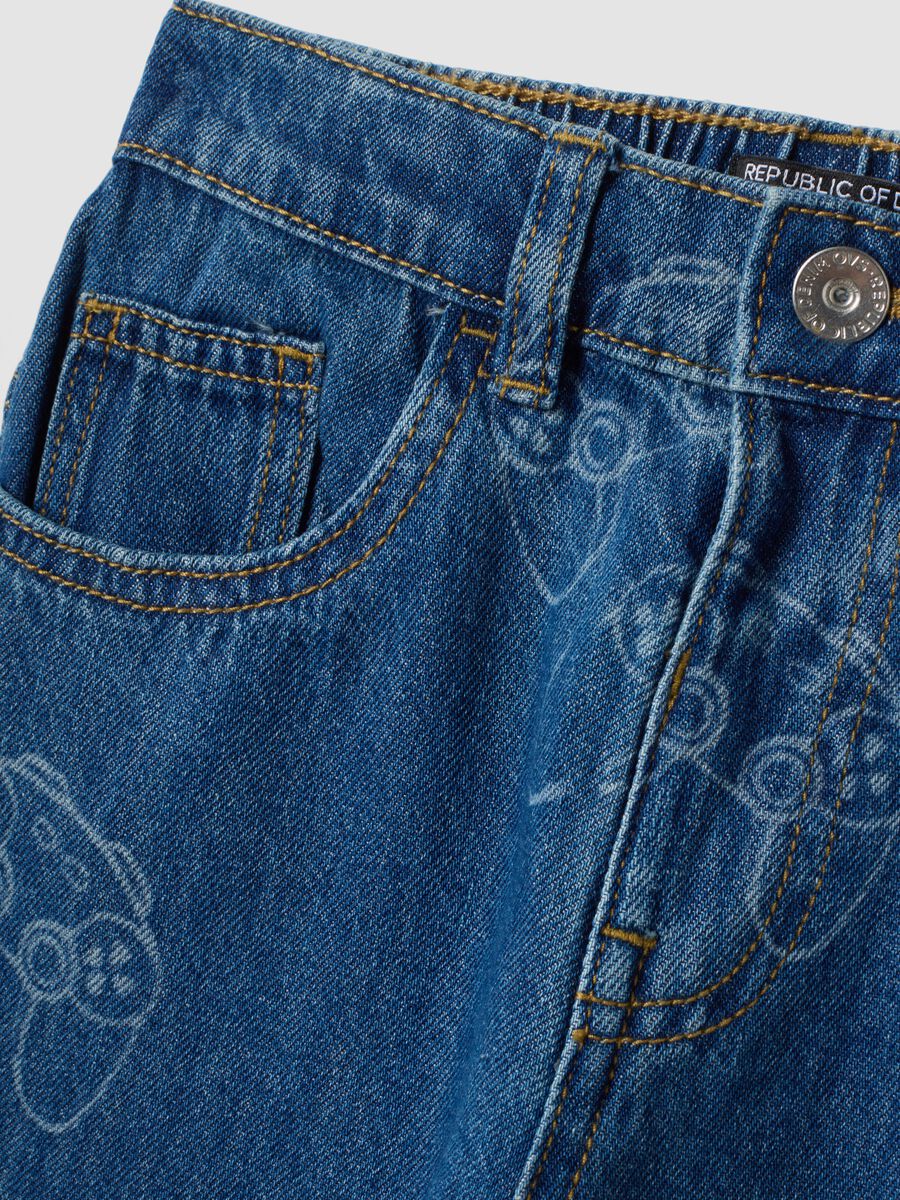 Jeans denim in misto cotone e viscosa con stampa gaming_2