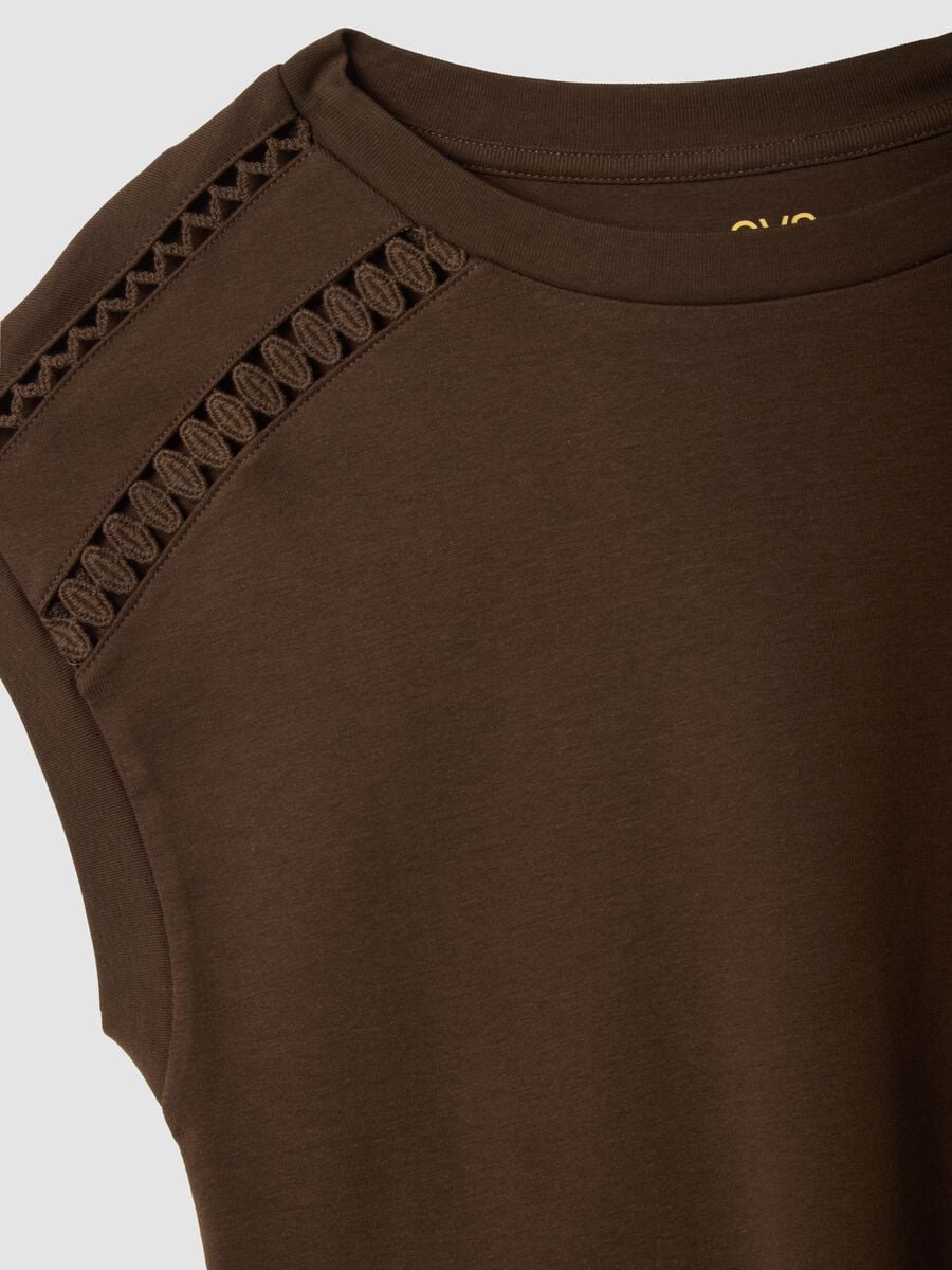 Brown pure cotton T-shirt with cut-out detailing_1