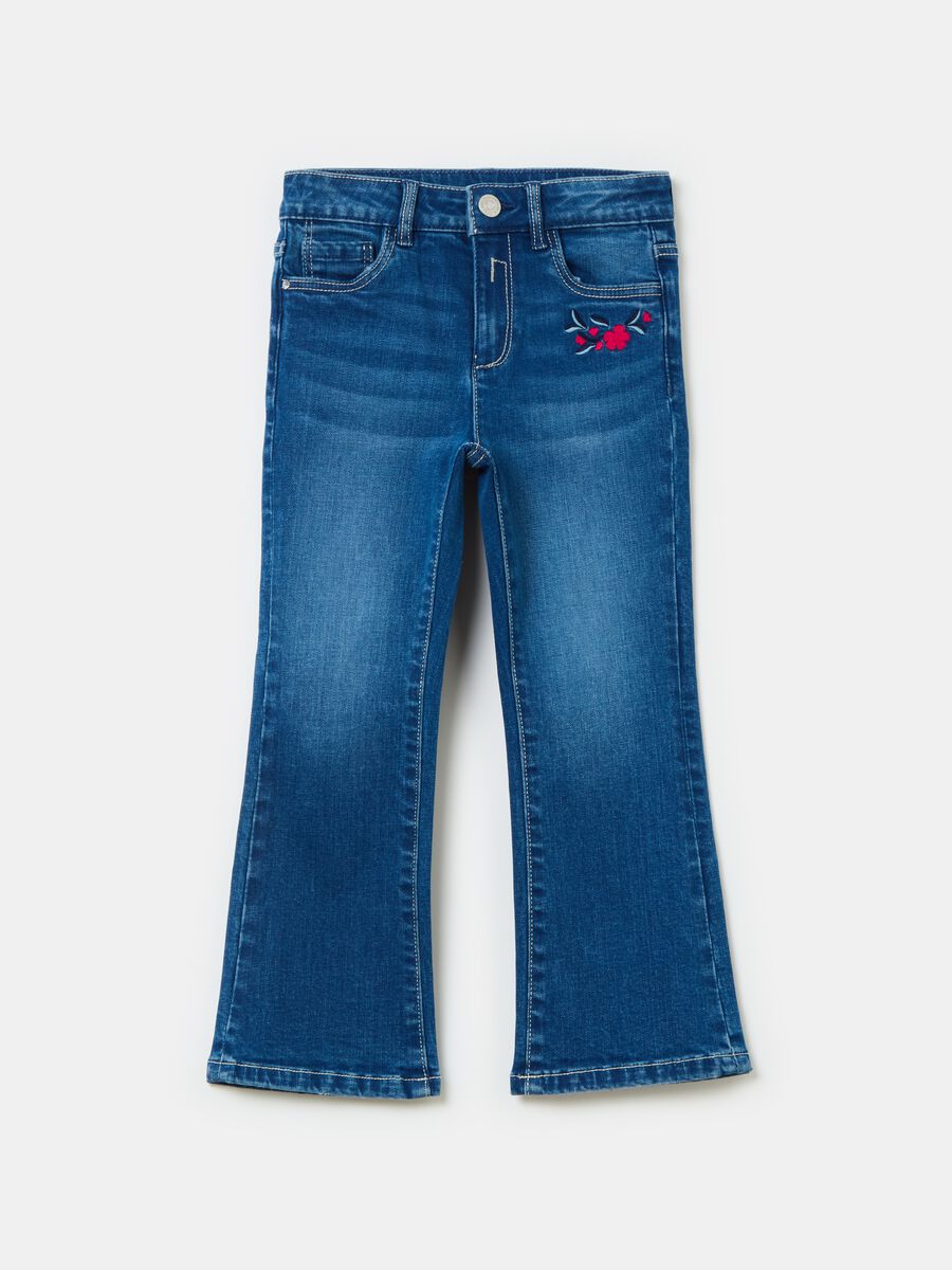 Jeans flare fit con ricamo floreale_0