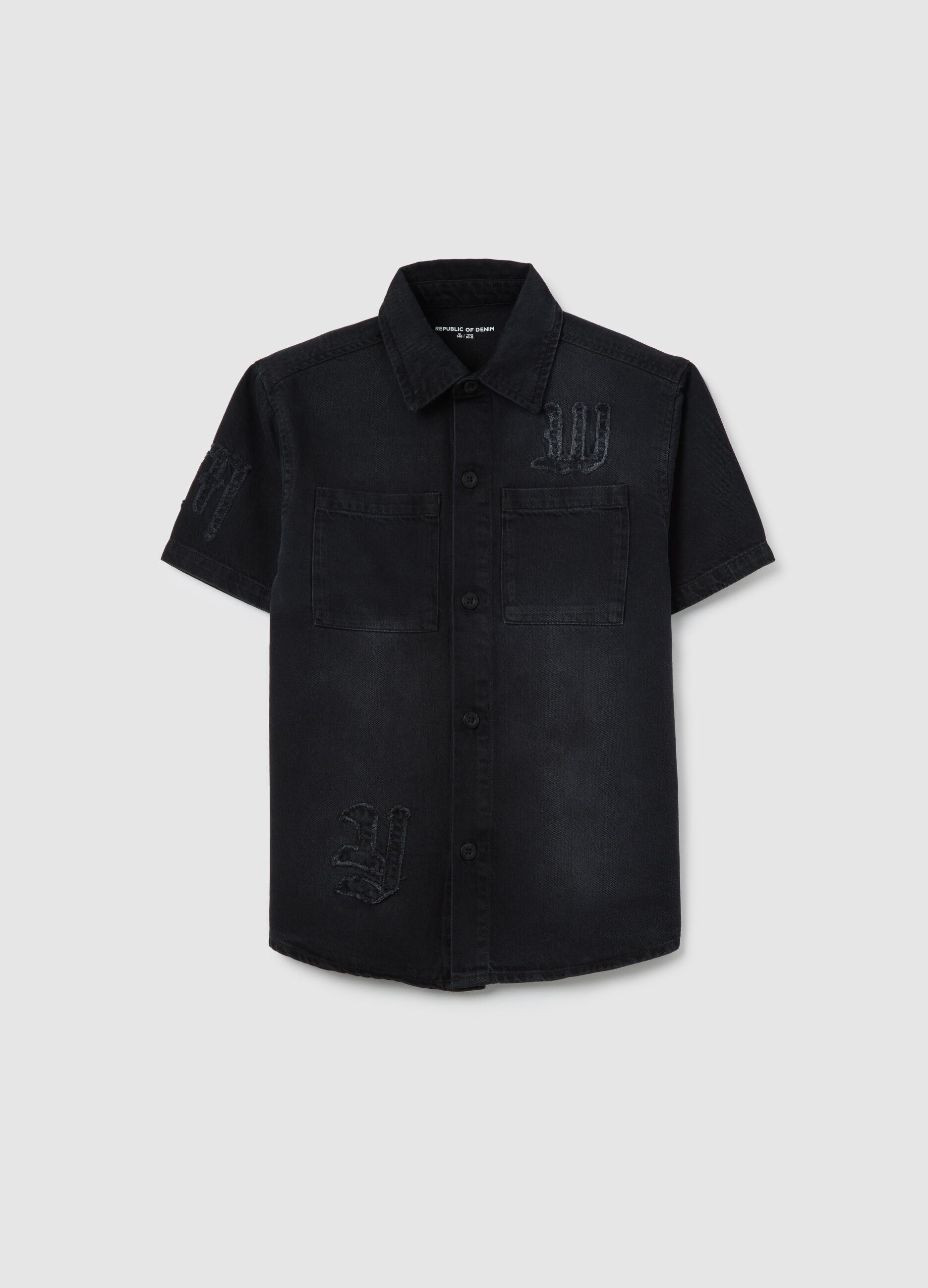 Black shirt in denim with embroidery