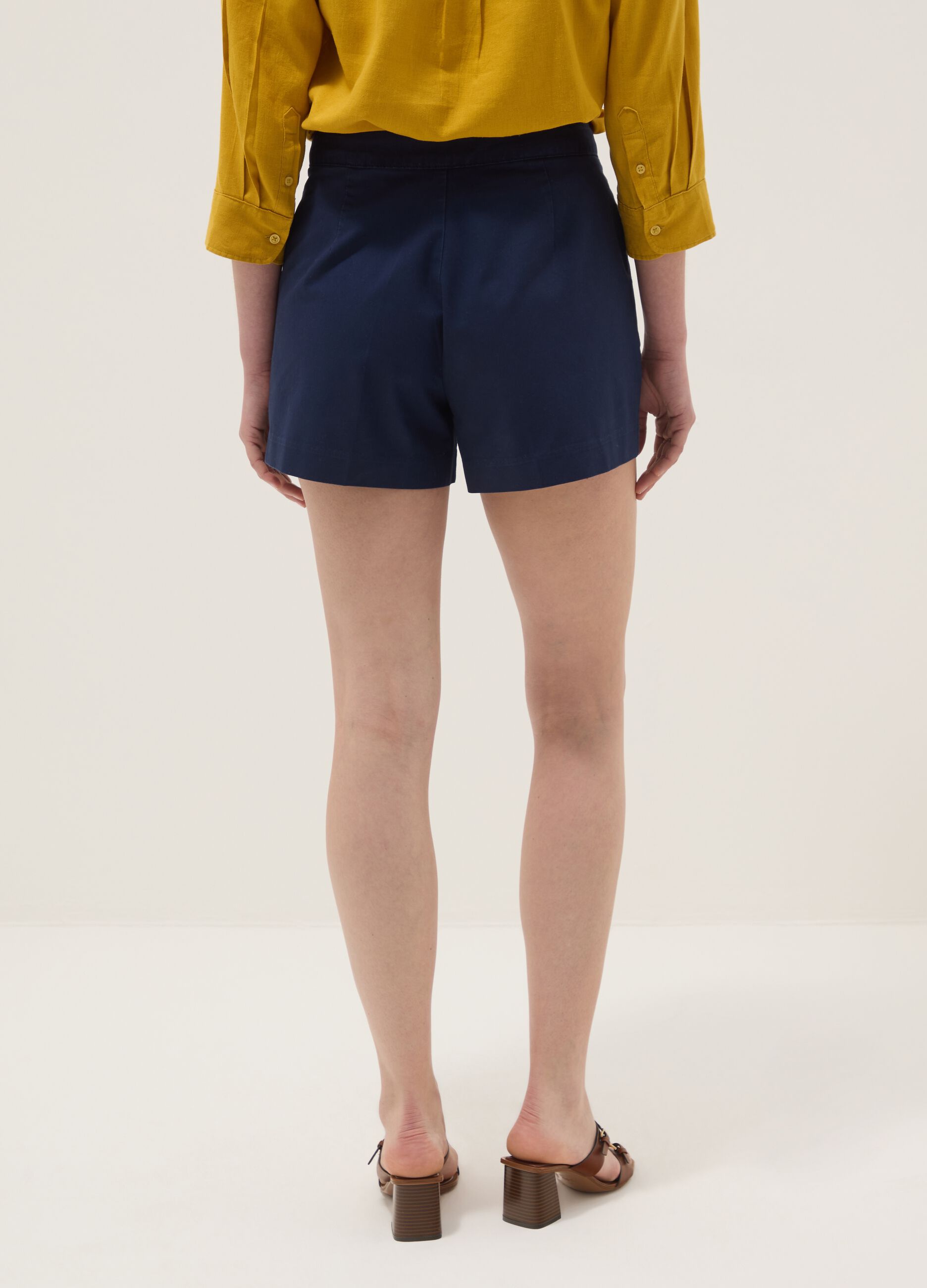 Blue regular-fit pure cotton shorts