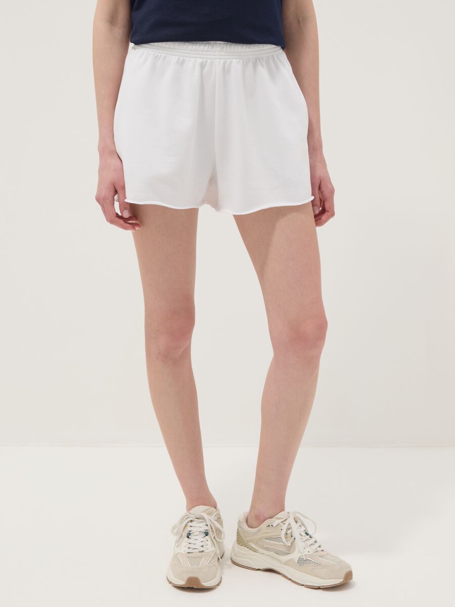 White cotton-blend Bermuda shorts with elasticated waistband_1
