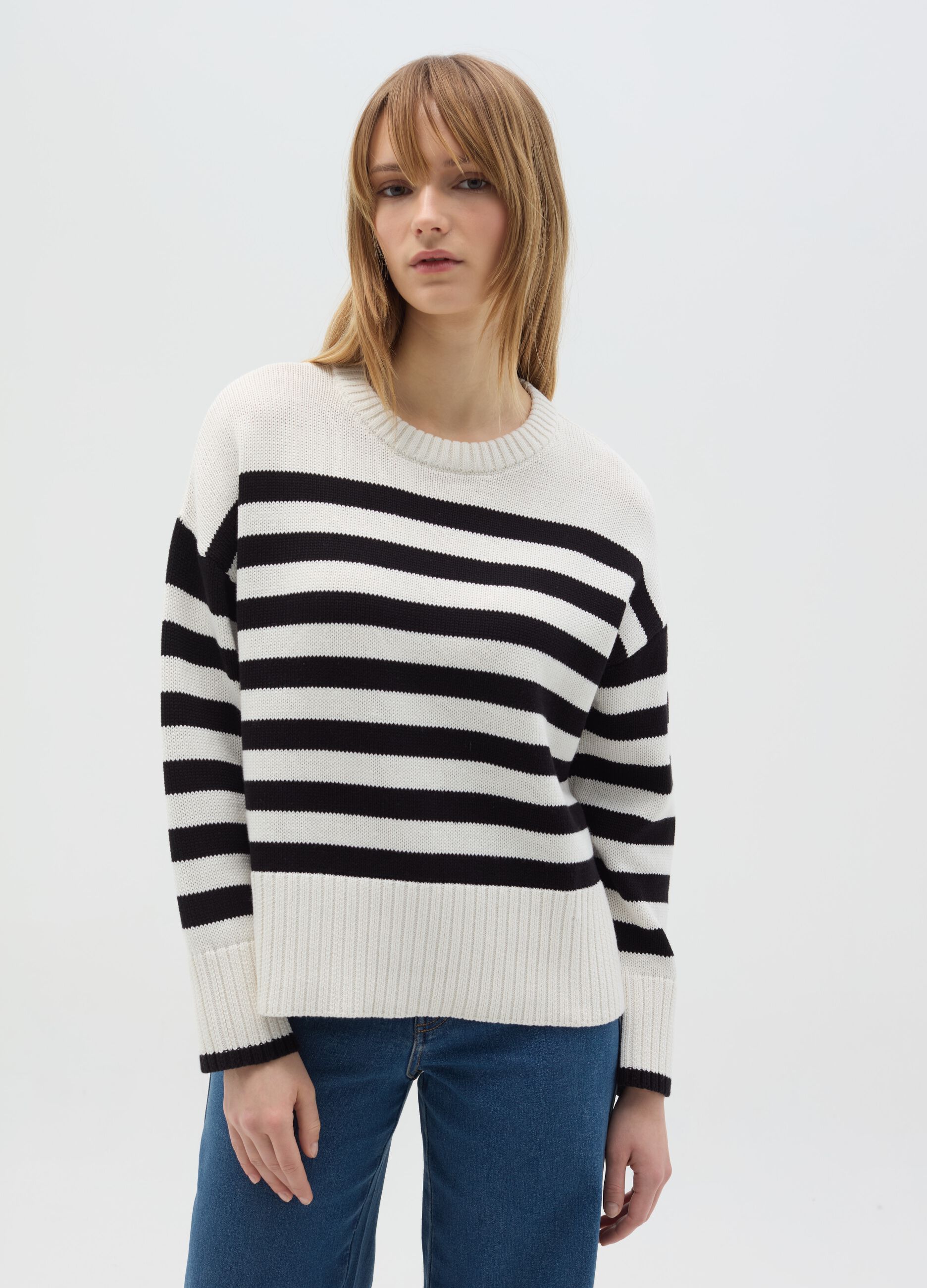 Oversized striped pullover