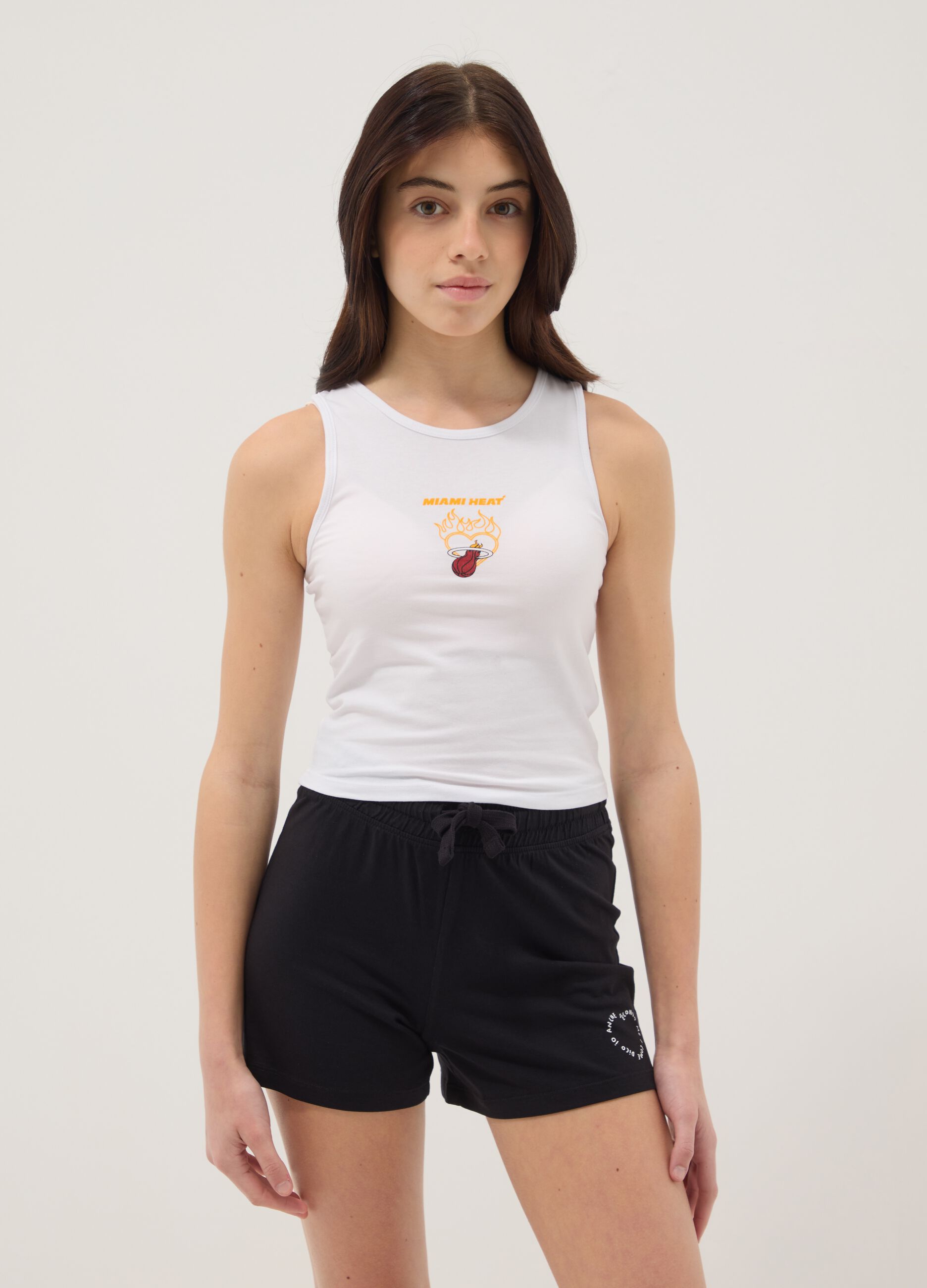 Tank top bianco in cotone elasticizzato con stampa Miami Heat fitted per ragazza