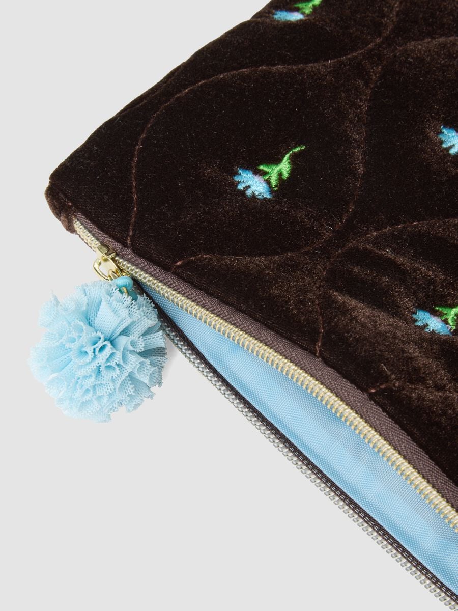 Pochette marrone e blu in tessuto elasticizzato_2
