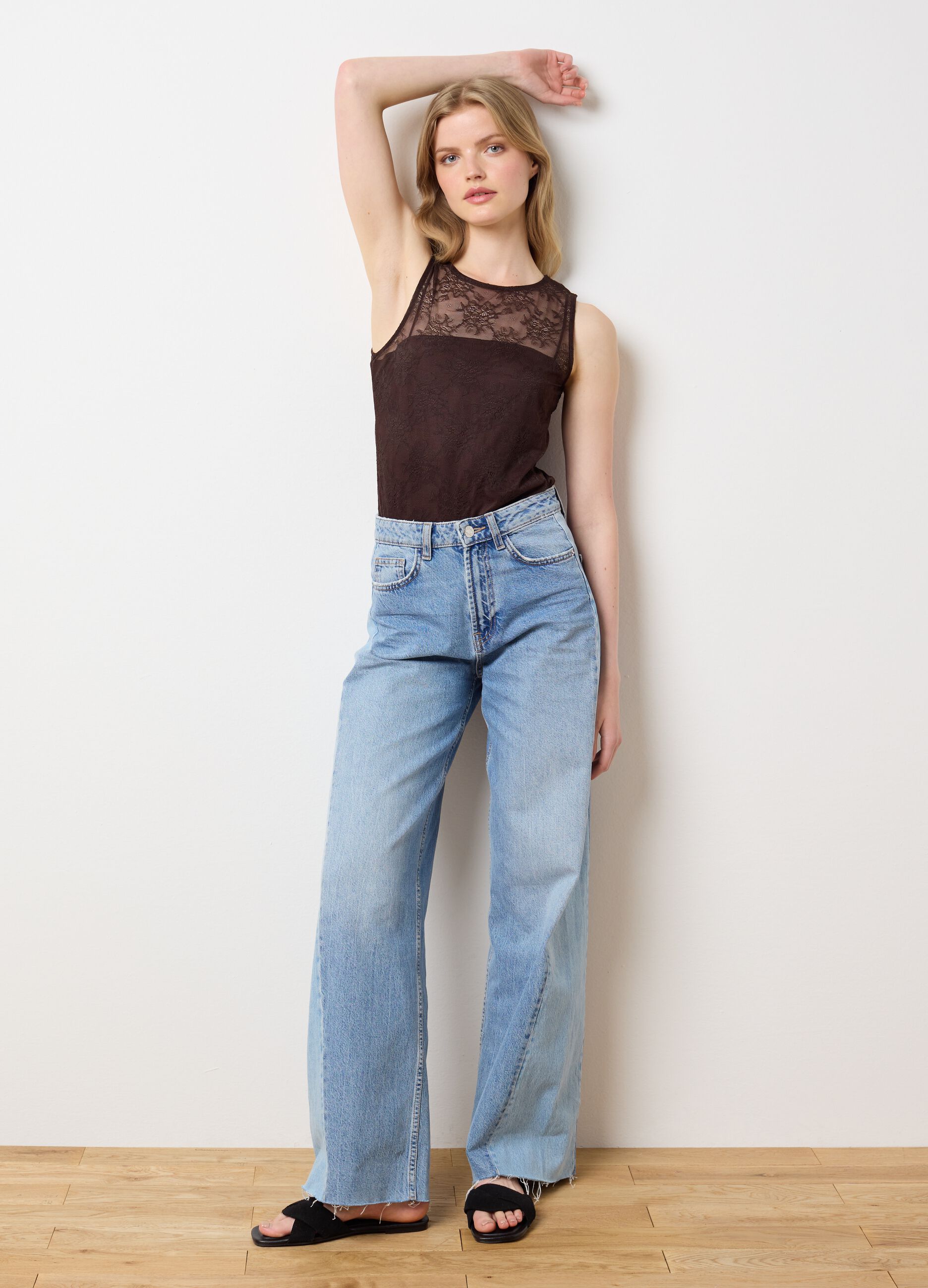 Women's brown lace bodysuit regular fit
