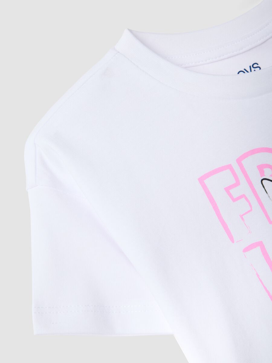 T-shirt in puro cotone bianco per bambine con stampa fragole_3