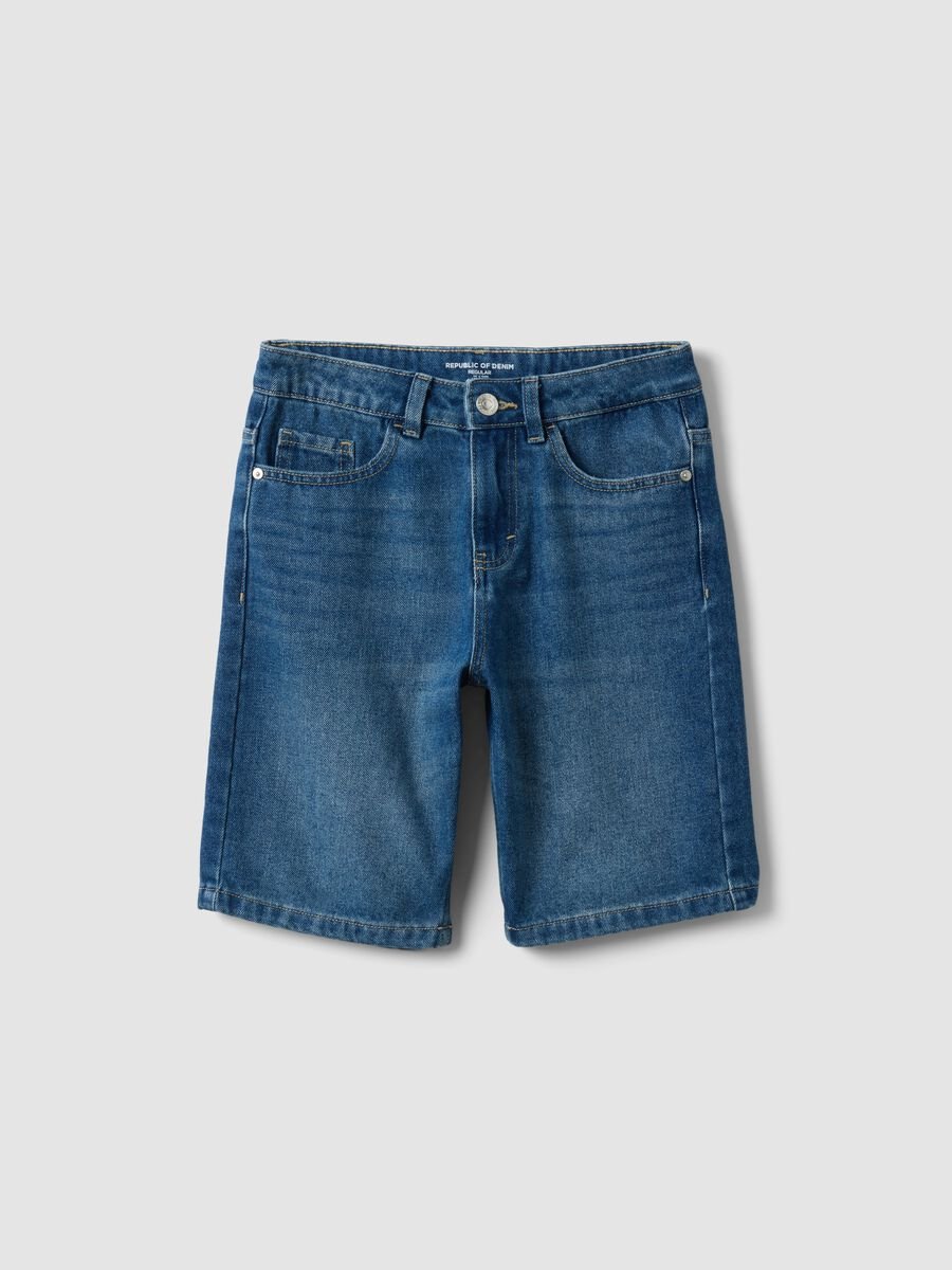 Pantaloni corti denim blu in misto cotone da ragazzo regular fit_0