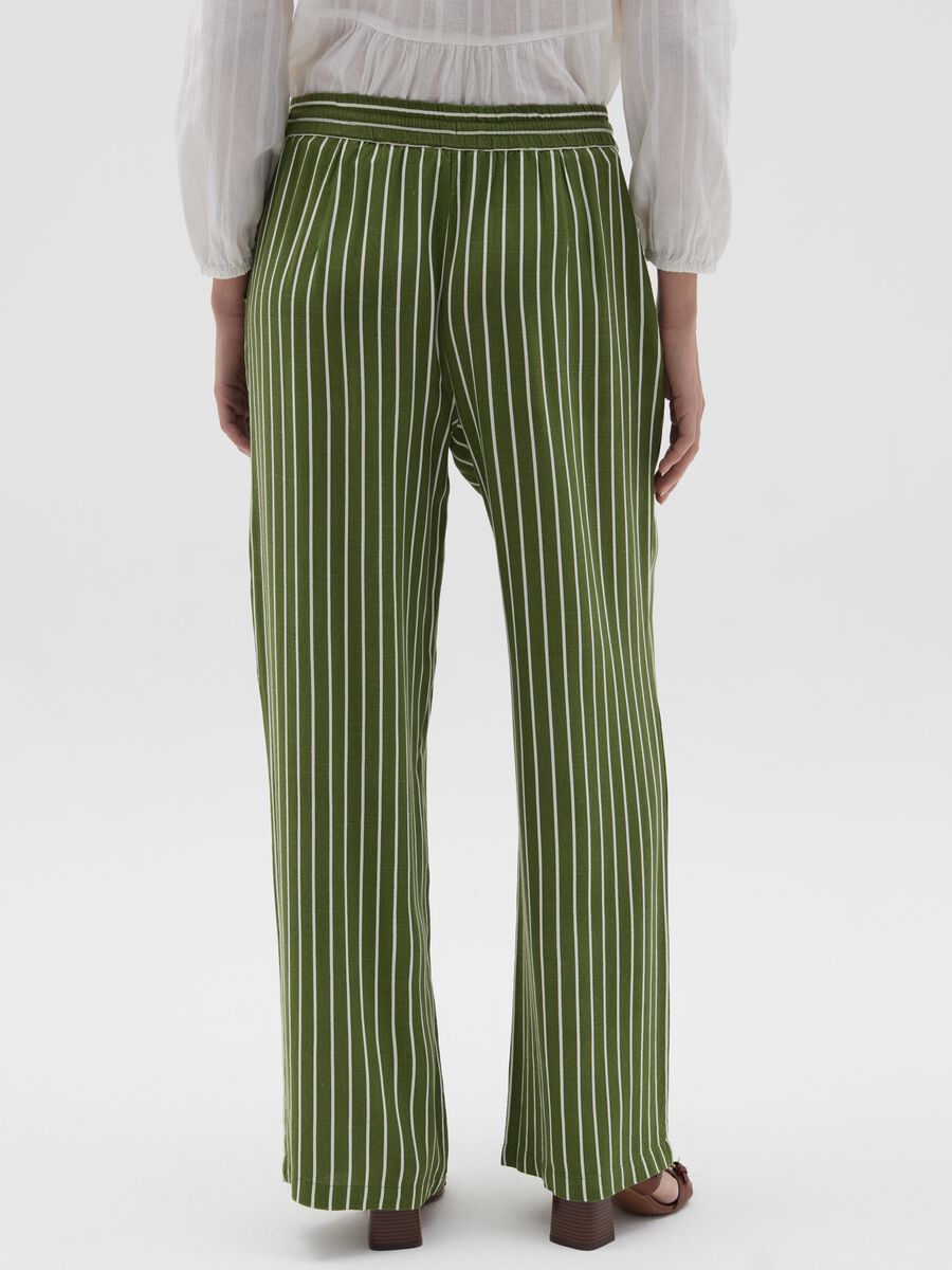 Striped green palazzo trousers in viscose and linen_3