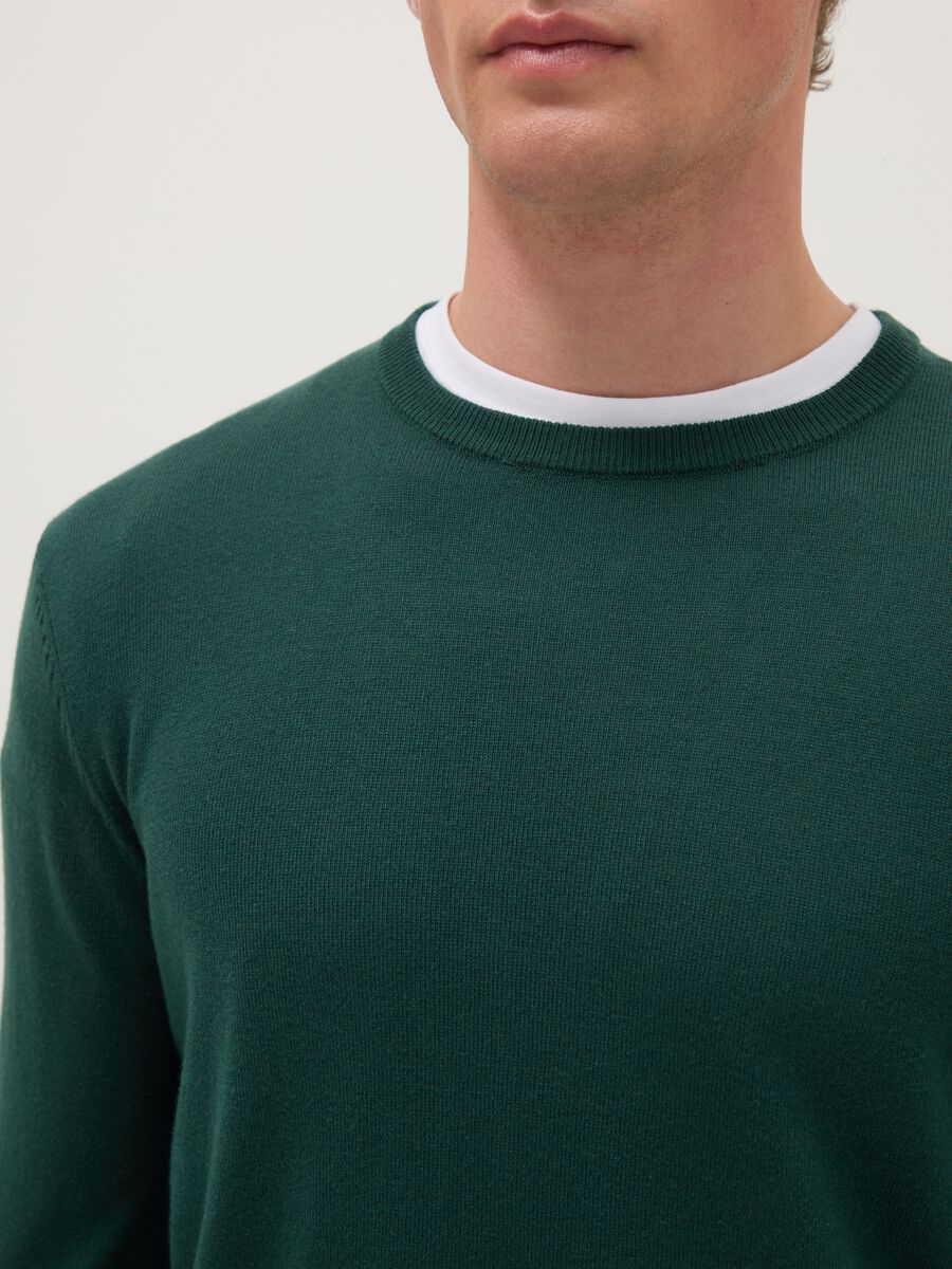 Green crewneck cotton blend pullover with regular fit_3