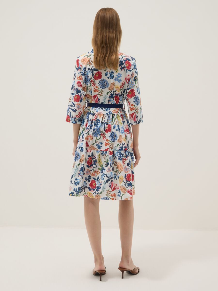 Abito midi bianco in cotone elasticizzato con stampa floreale_3